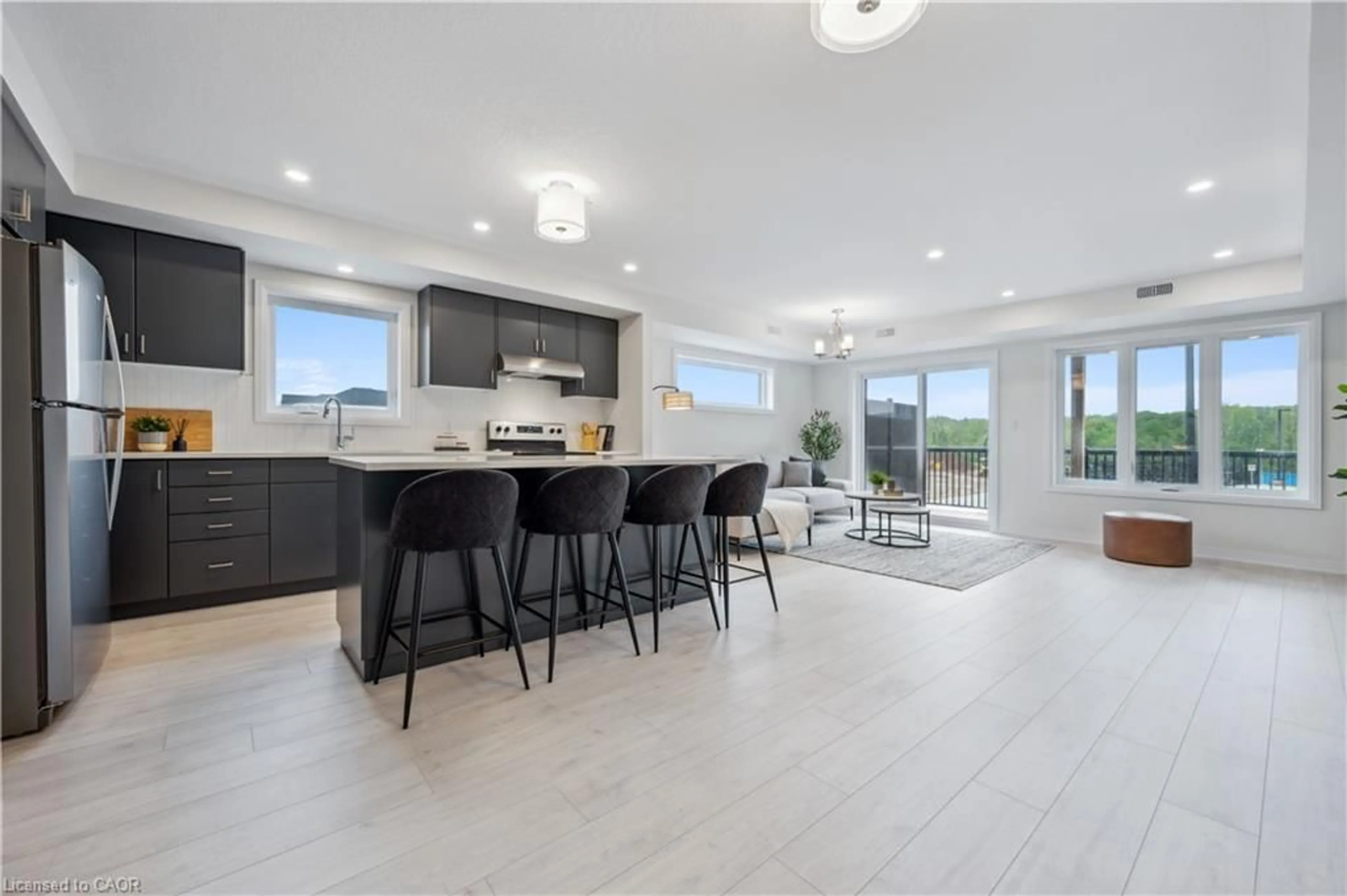 Open concept kitchen, ceramic/tile floor for 15 Stauffer Woods Trail #1, Kitchener Ontario N2P 0L1
