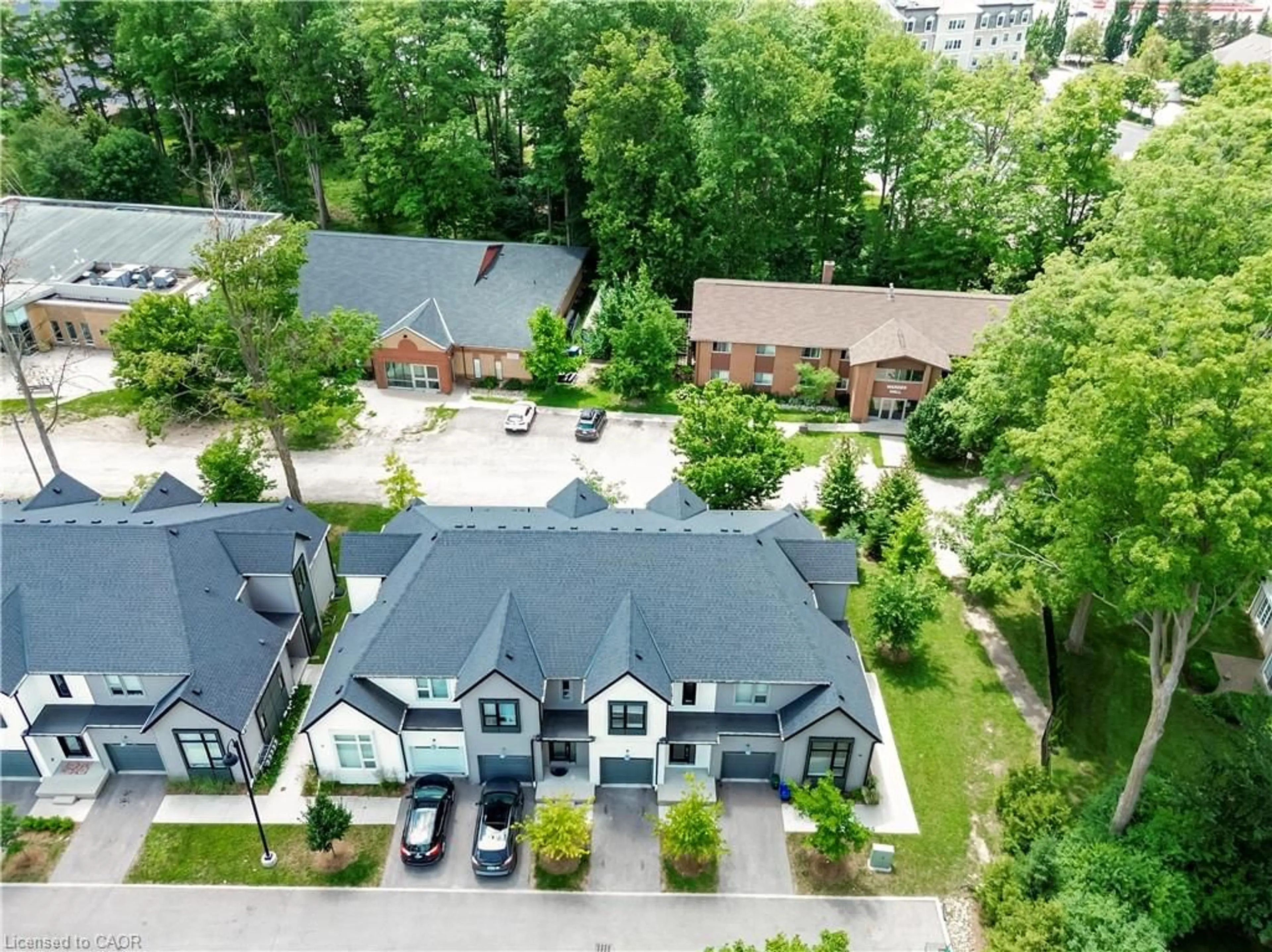 A pic from outside/outdoor area/front of a property/back of a property/a pic from drone, street for 110 Fergus Ave #17, Kitchener Ontario N2A 2H2