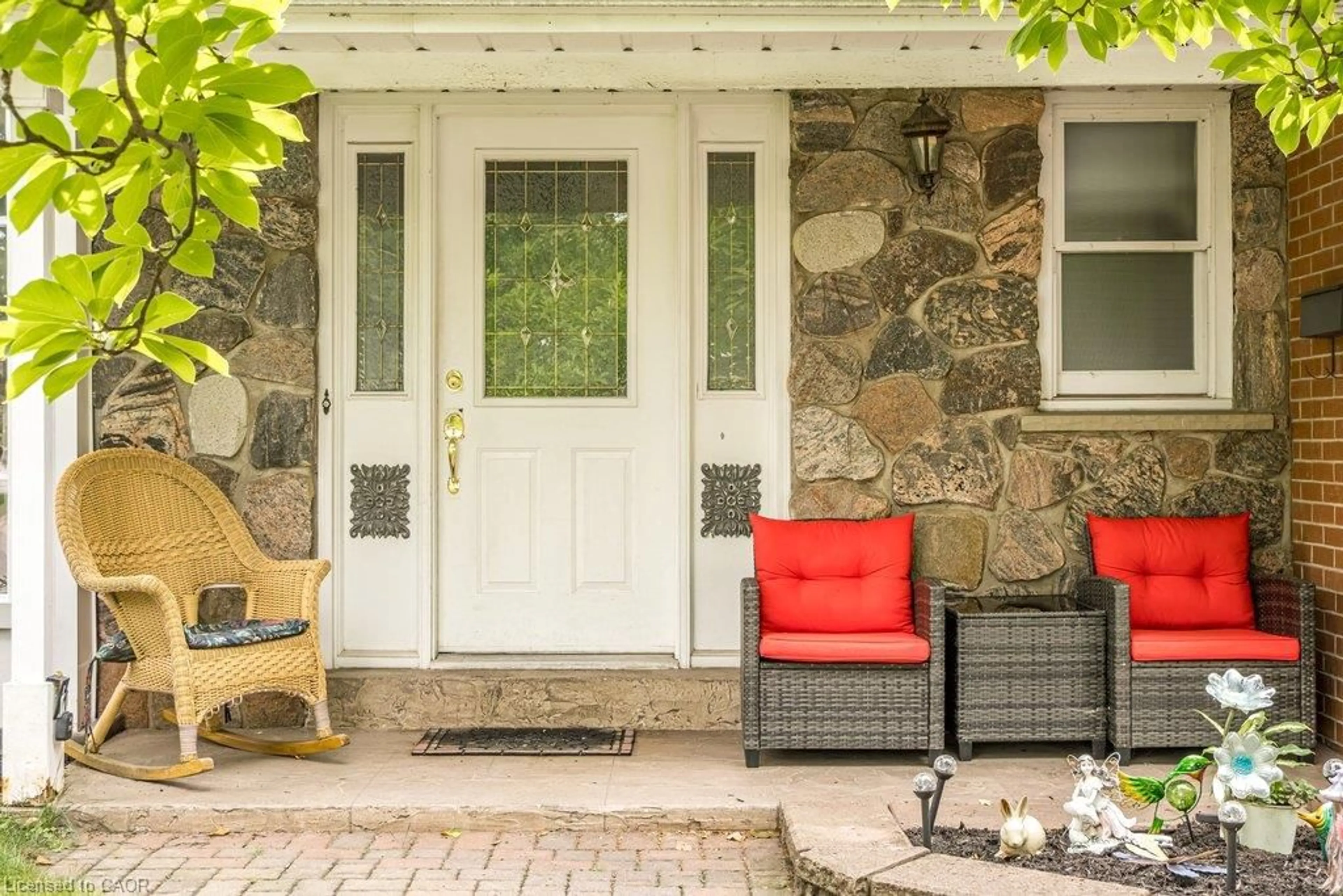 Patio, street for 3130 Keswick Crt, Burlington Ontario L7N 2J8