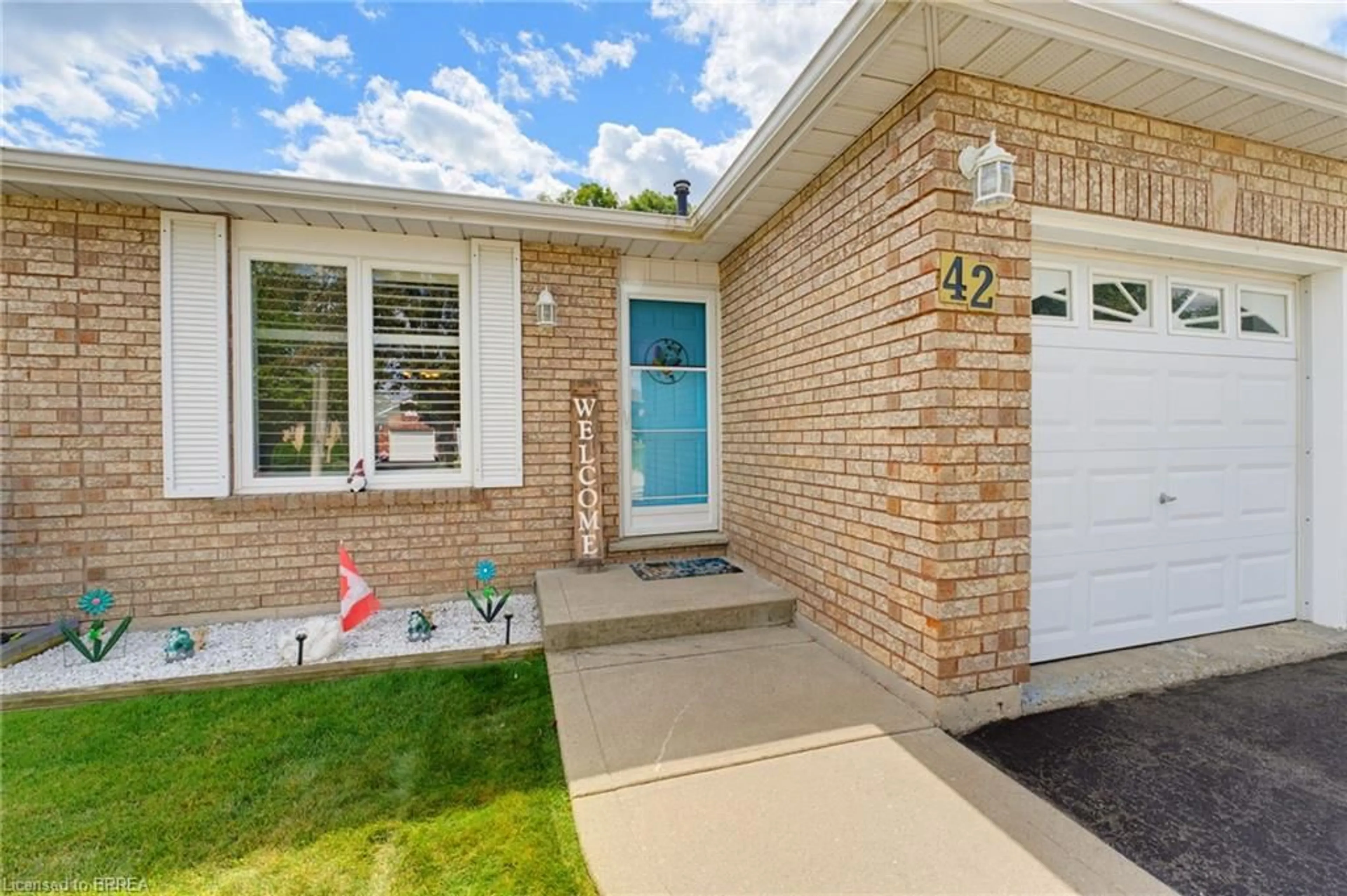 Home with brick exterior material, street for 42 Buchanan Cres, Brantford Ontario N3P 2A5