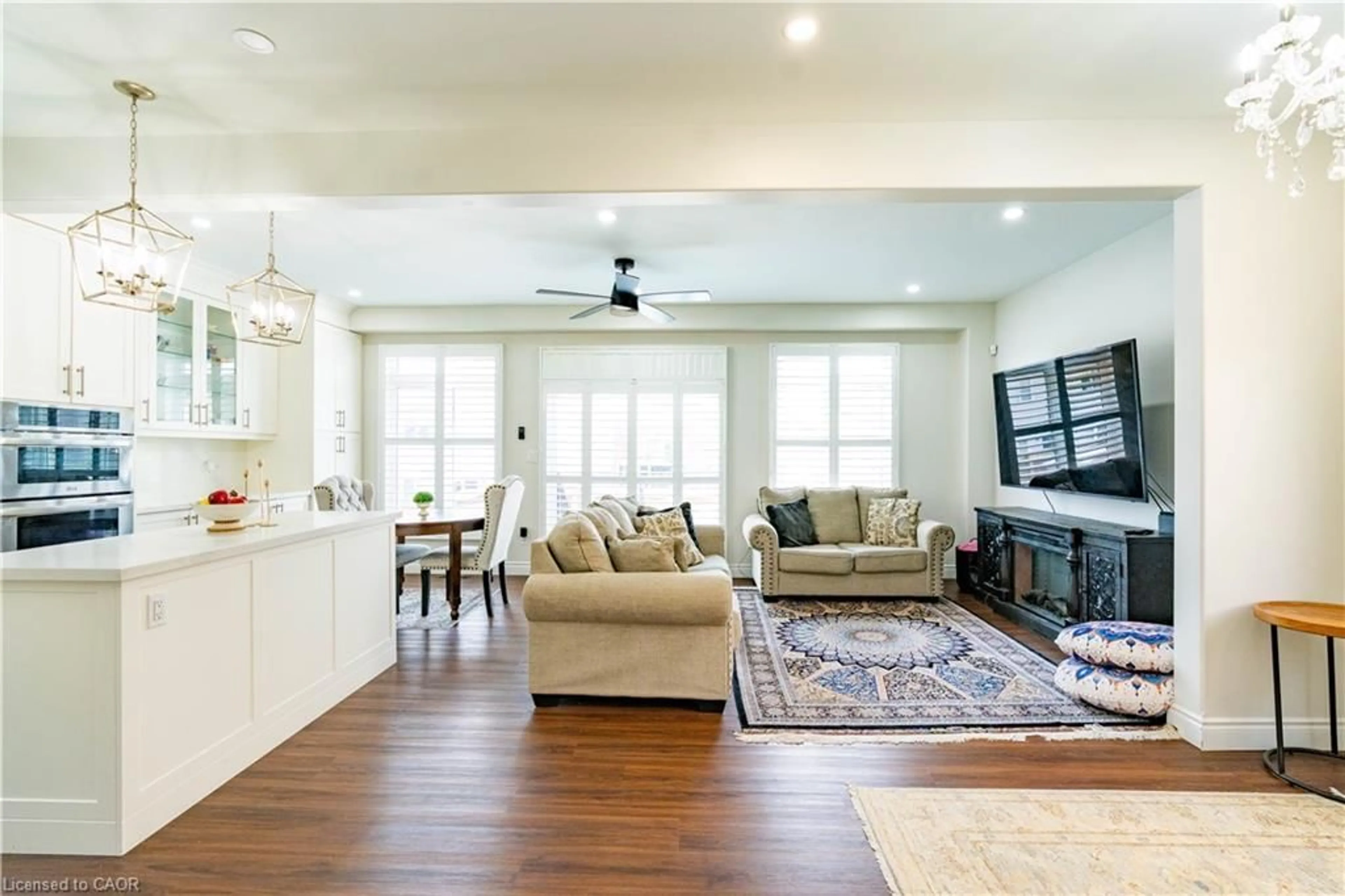 Living room with furniture, unknown for 122 Iron Gate St, Kitchener Ontario N2N 3R4