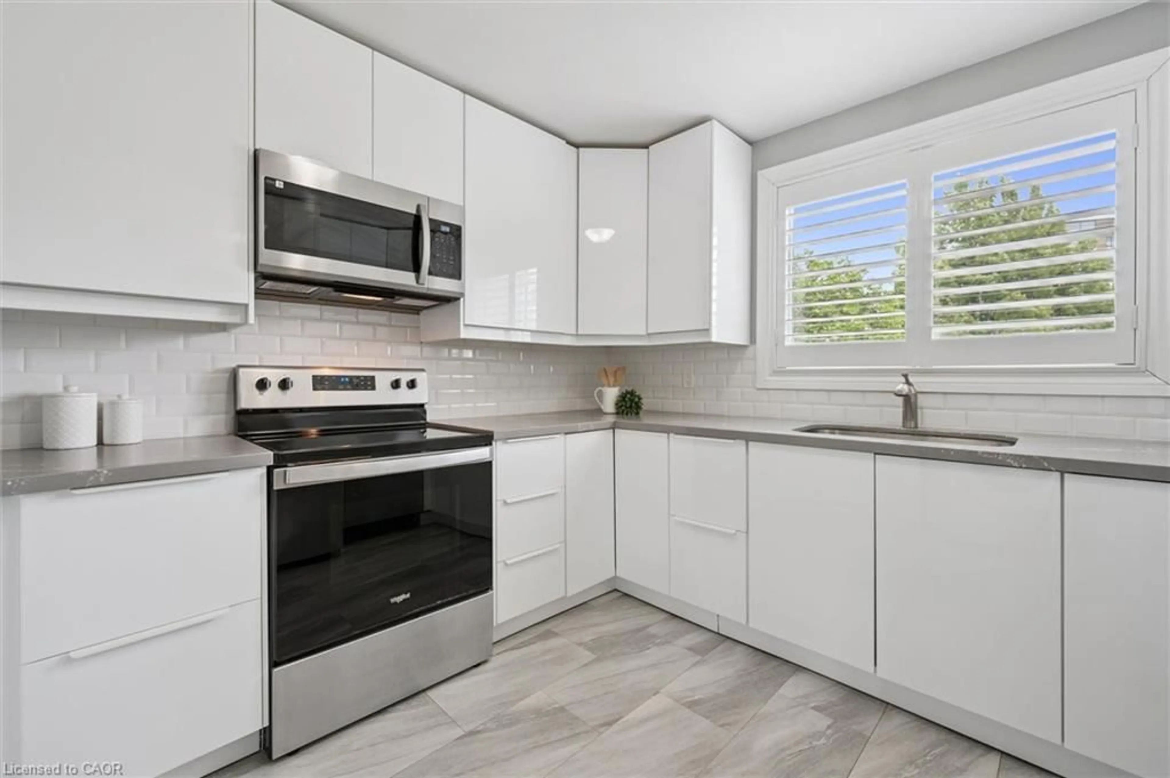 Unknown for 60 Elmsdale Dr #25, Kitchener Ontario N2E 2G4