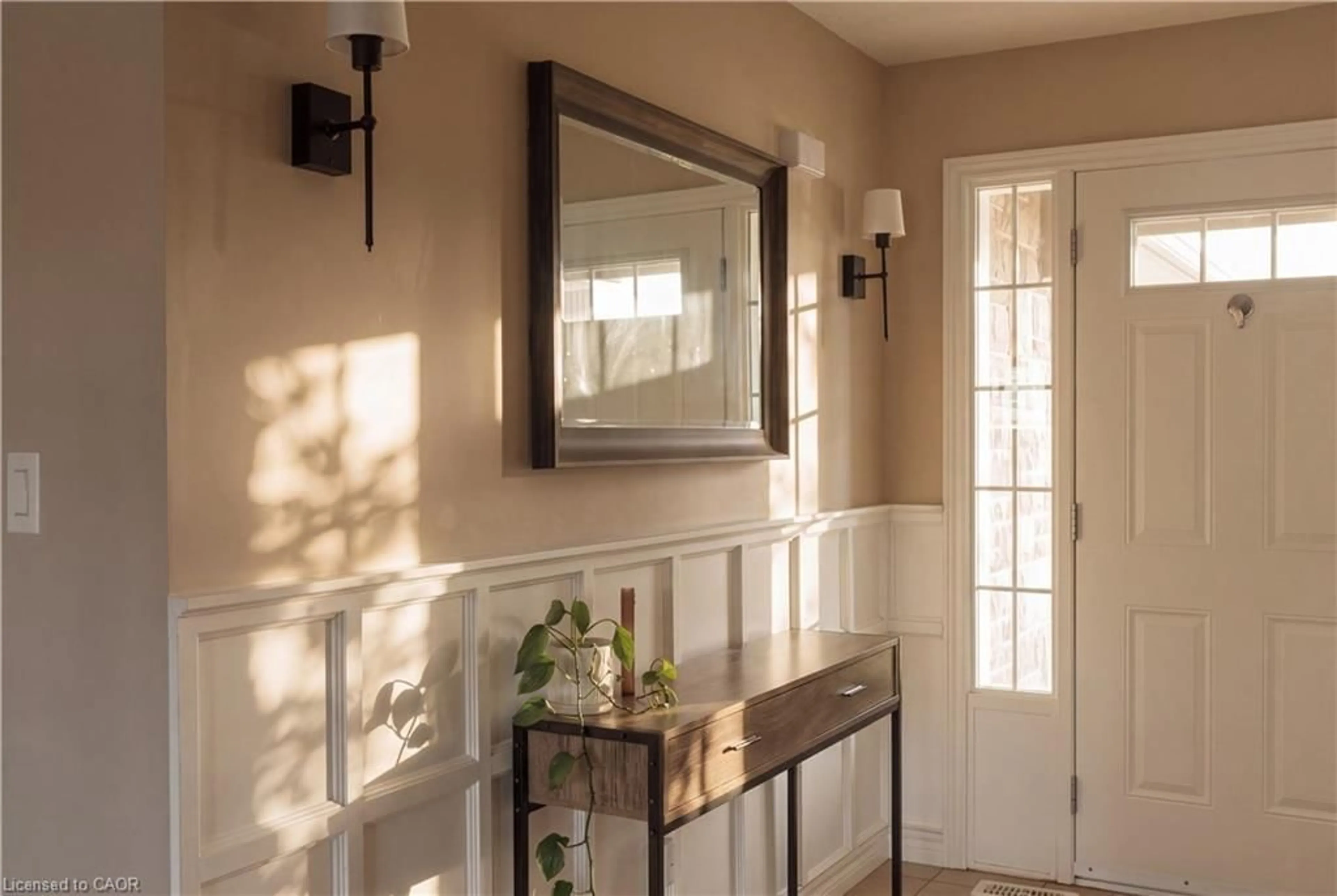 Indoor entryway for 80 Robert Simone Way, Ayr Ontario N0B 1E0