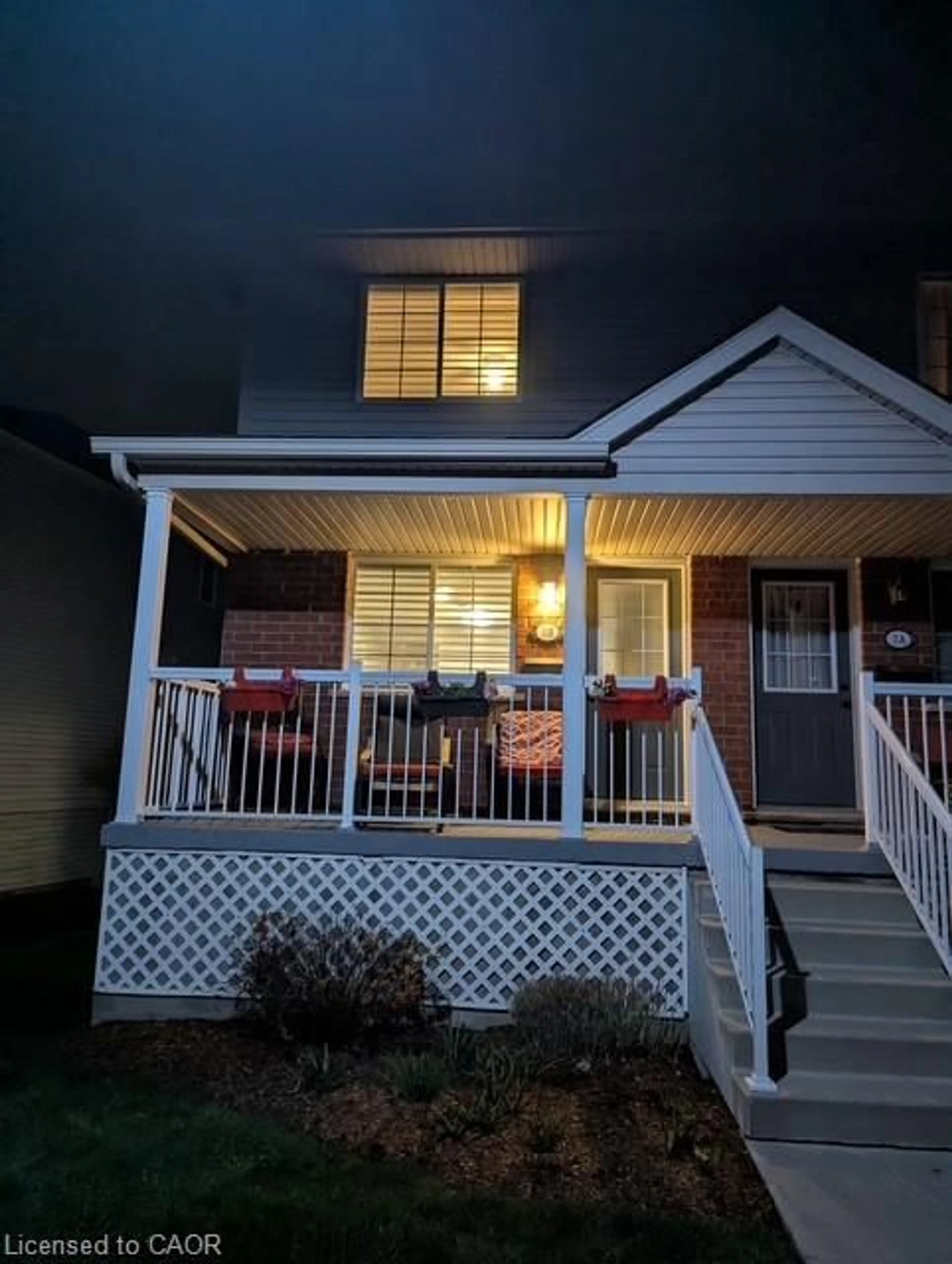 Home with vinyl exterior material, street for 139 Brighton St #3B, Waterloo Ontario N2J 4Z5