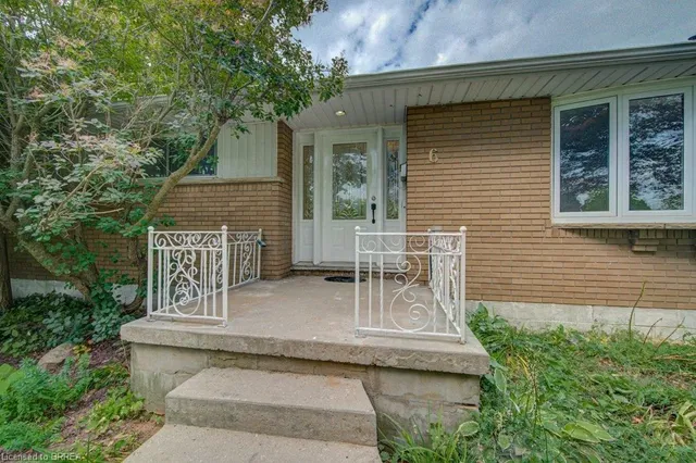 6 Bayly Dr, Paris 5