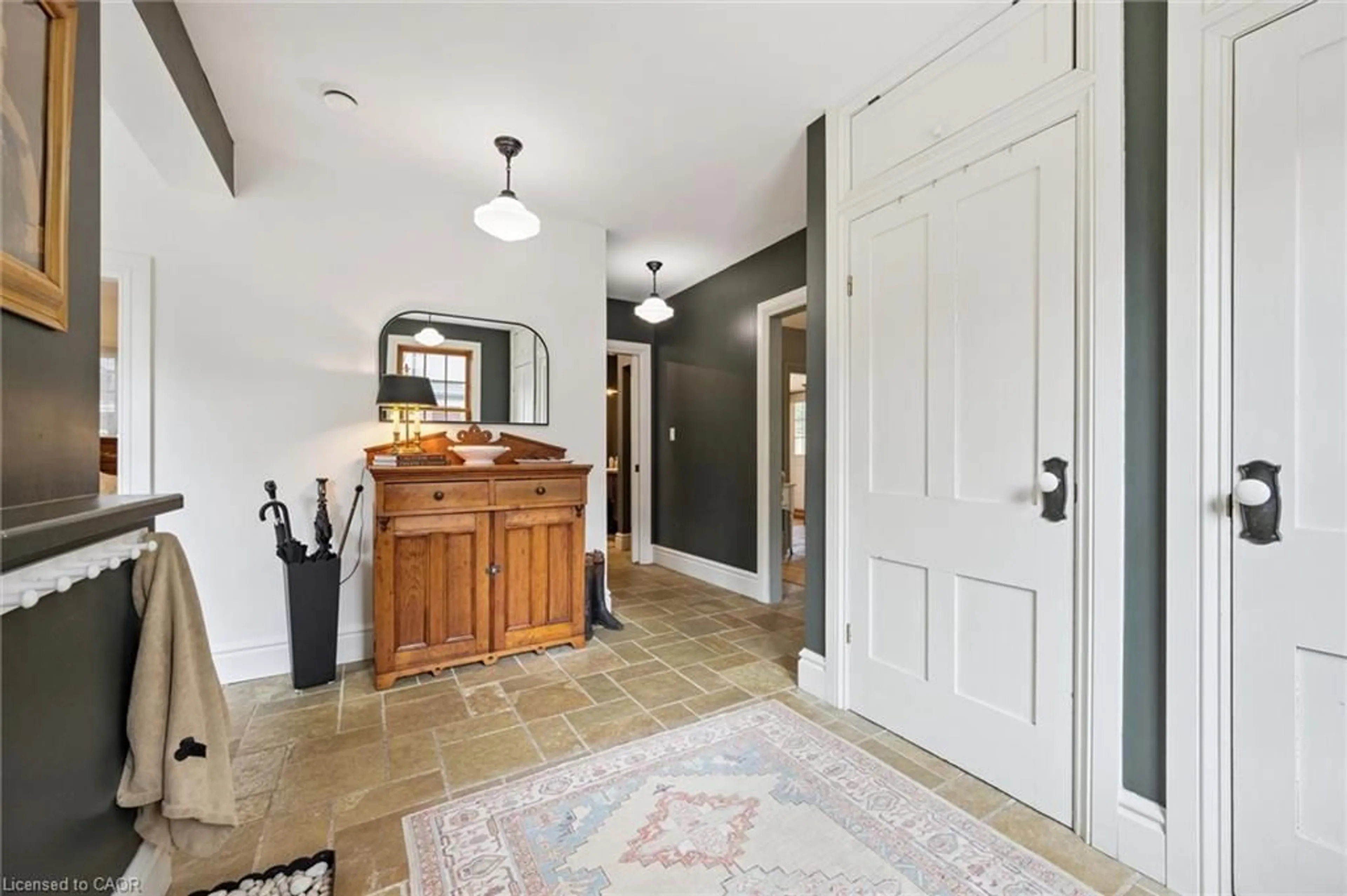 Indoor entryway for 275 Geddes St, Elora Ontario N0B 1S0