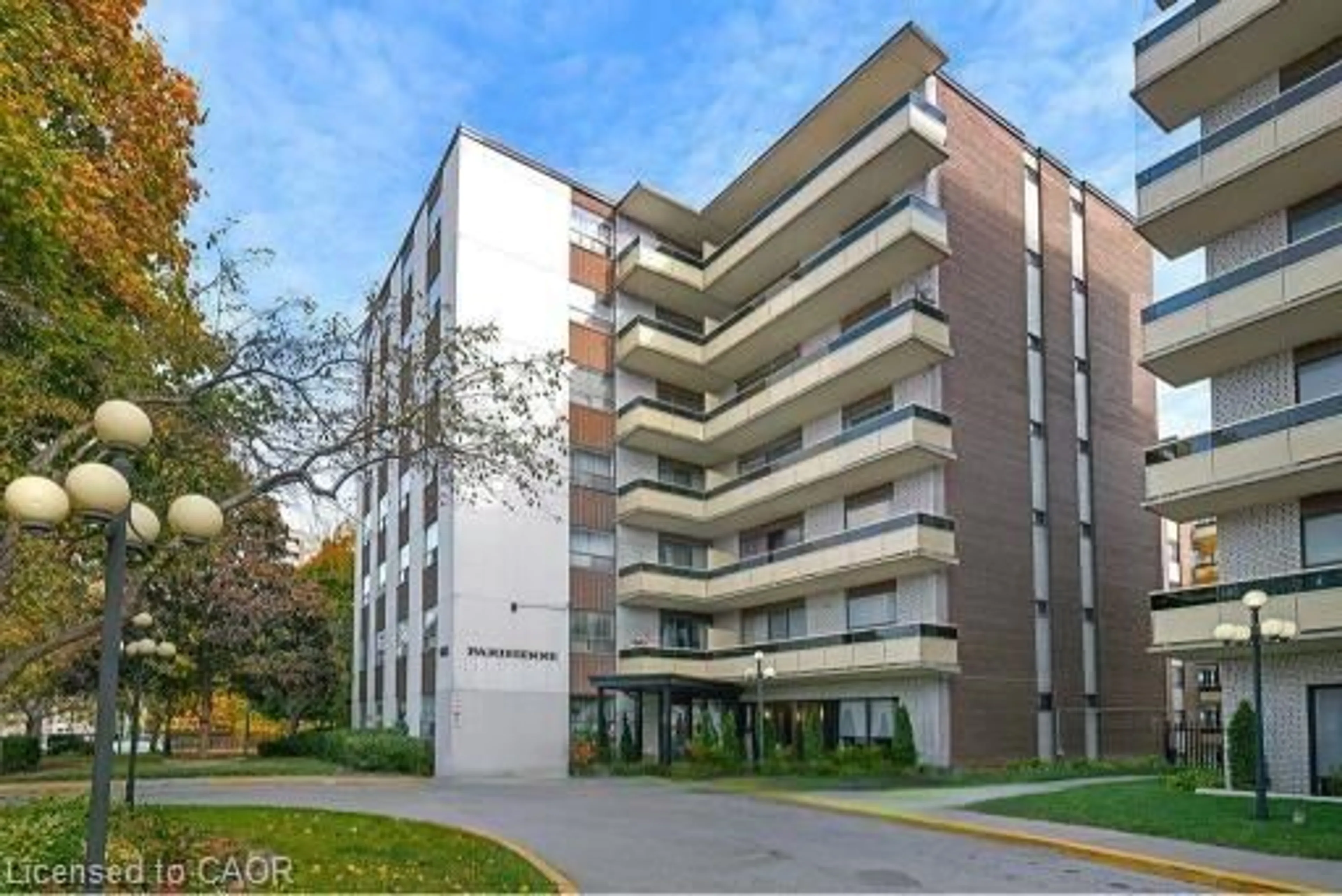 Unknown for 921 Midland Ave #306, Scarborough Ontario M1K 4G2