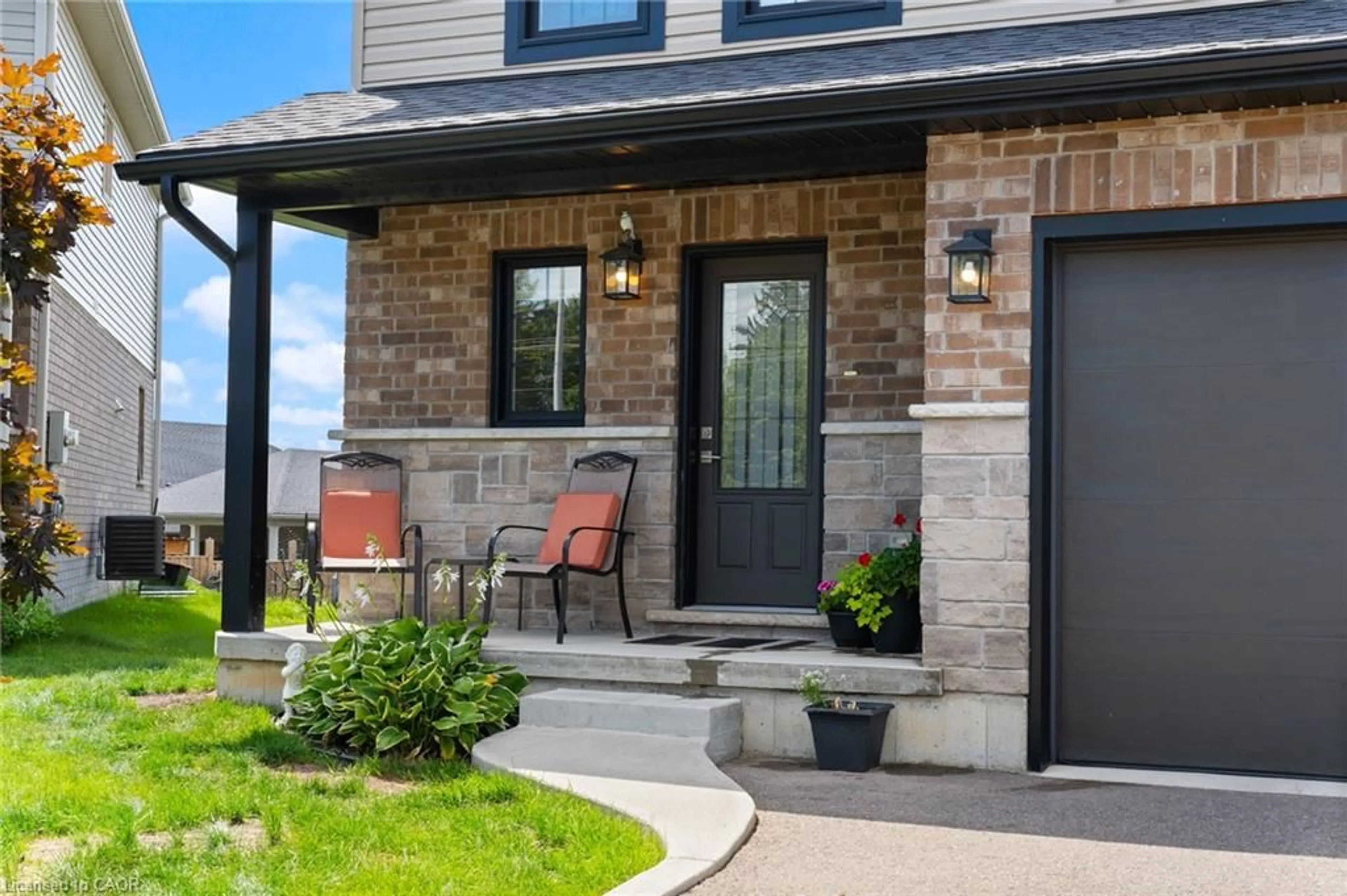 Home with brick exterior material, street for 26 Amber St, Waterford Ontario N0E 1Y0