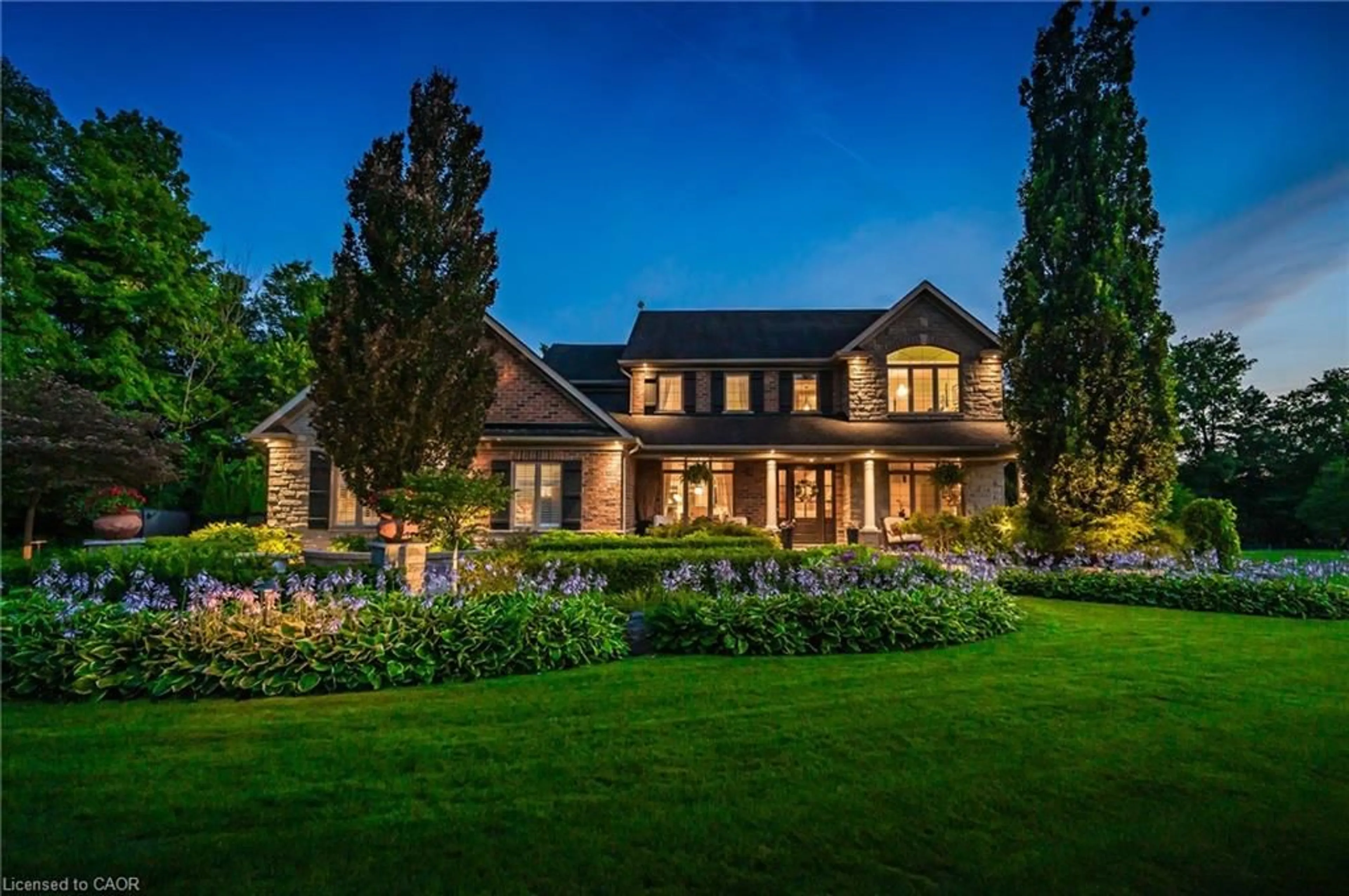 Home with brick exterior material, mountain view for 11370 Taylor Crt, Milton Ontario L0P 1B0