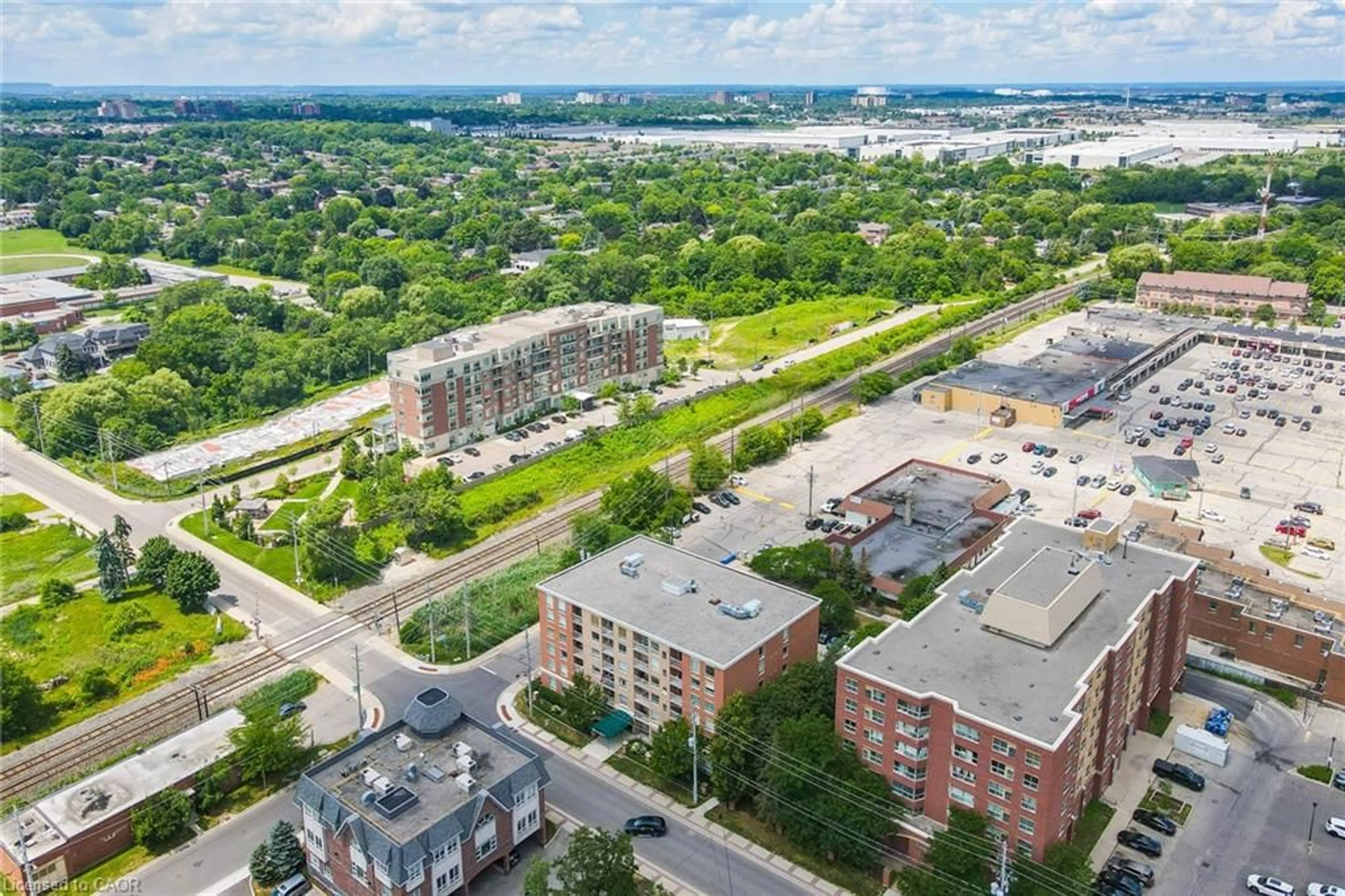 A pic from outside/outdoor area/front of a property/back of a property/a pic from drone, city buildings view from balcony for 32 Tannery St #607, Mississauga Ontario L5M 6T6
