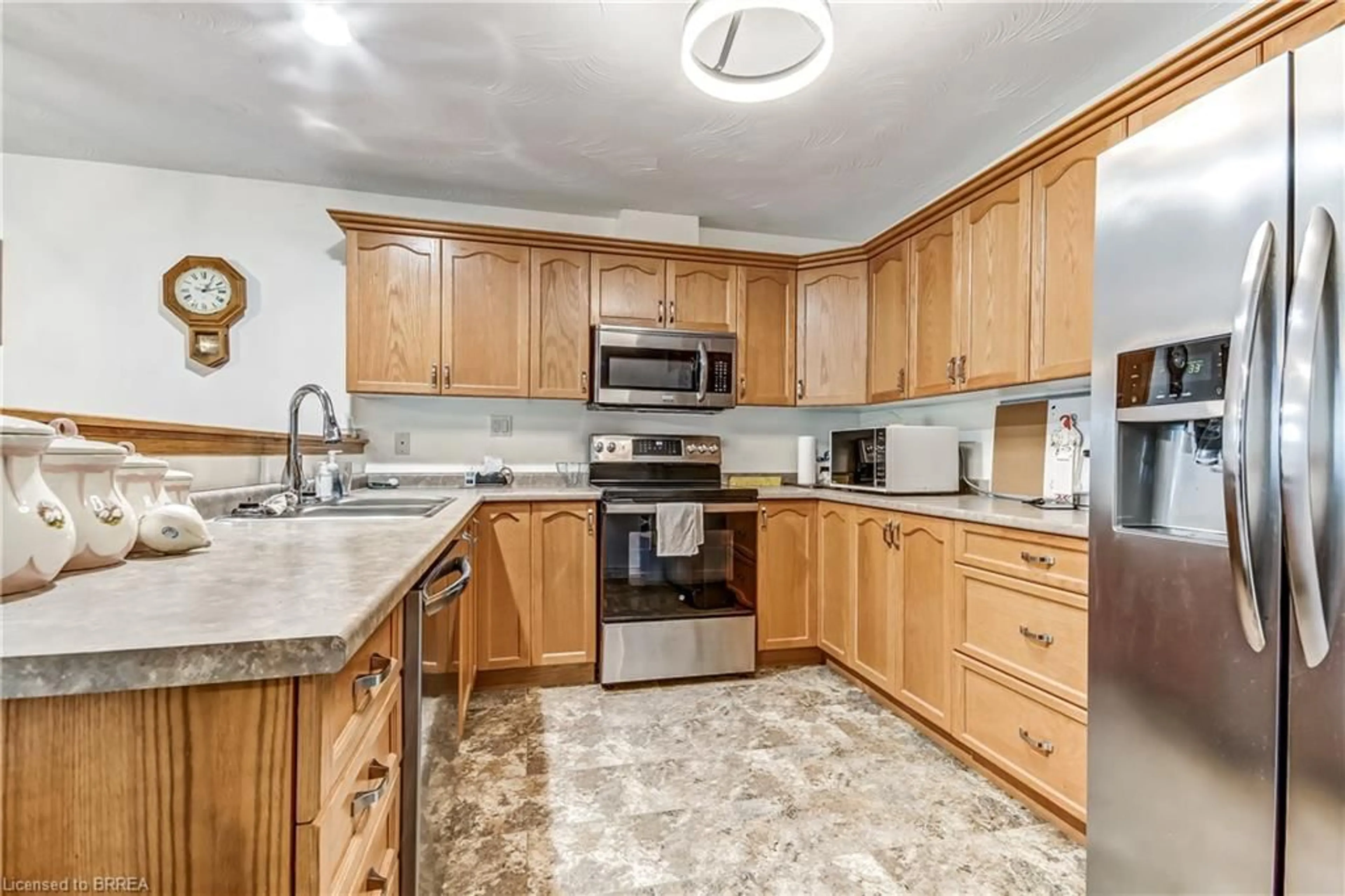 Standard kitchen, ceramic/tile floor for 53 Beverly St #20, St. George Ontario N0E 1N0