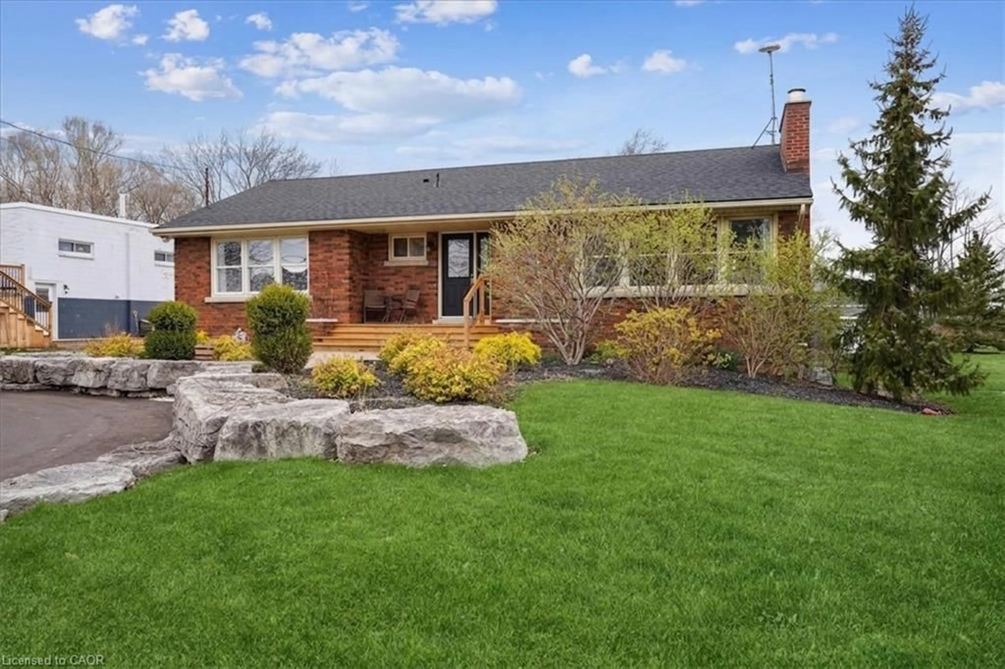 Home with brick exterior material, street for 5117 Canborough Rd, Wellandport Ontario L0R 2J0