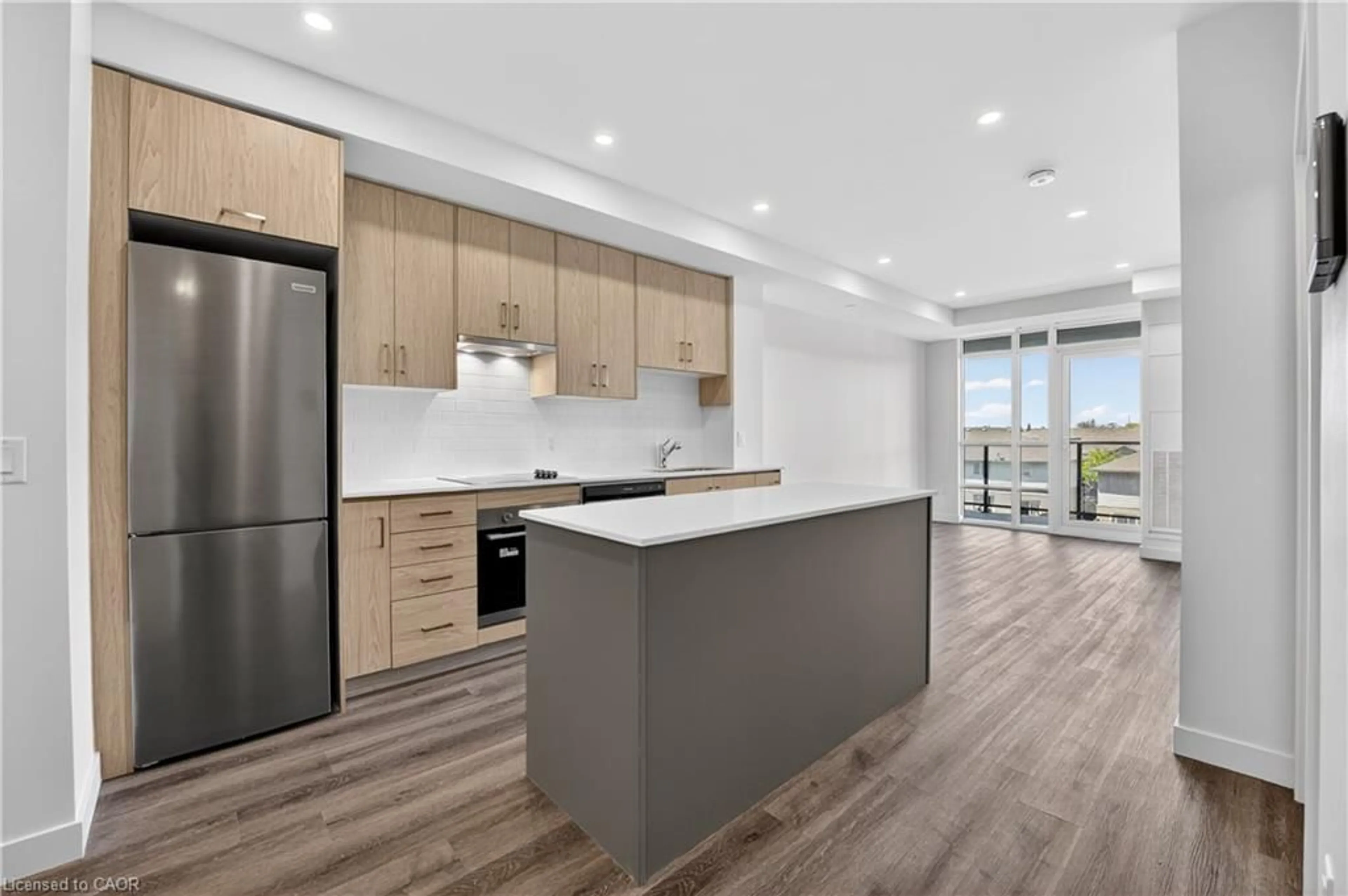 Open concept kitchen, unknown for 461 Green Rd #304, Stoney Creek Ontario L8E 0L5