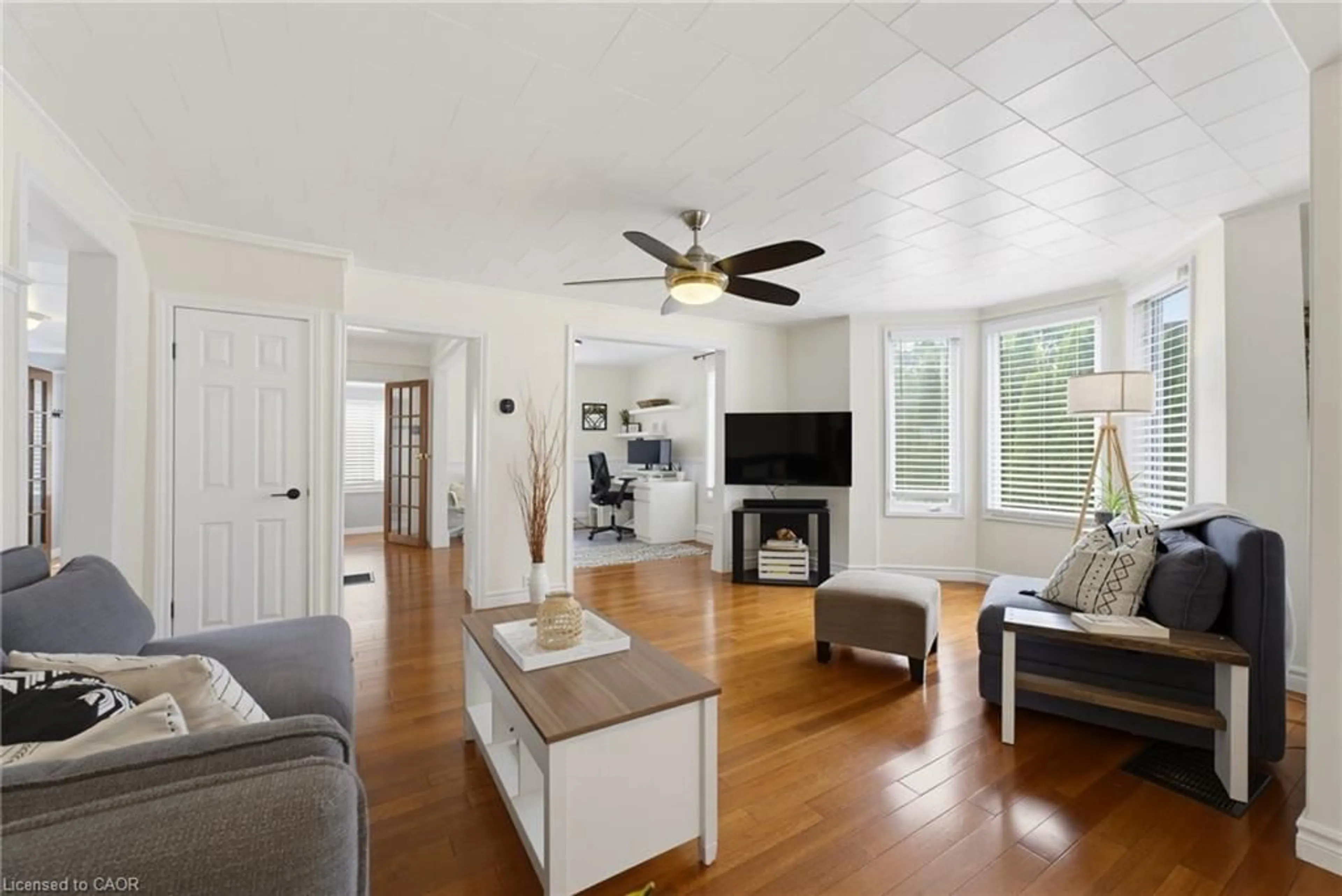 Living room with furniture, wood/laminate floor for 535 Argyle Ave, Listowel Ontario N4W 1N7
