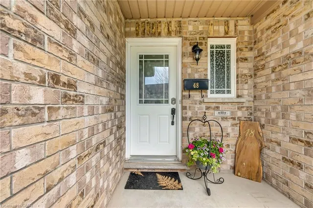 48 Clough Cres, Guelph 3