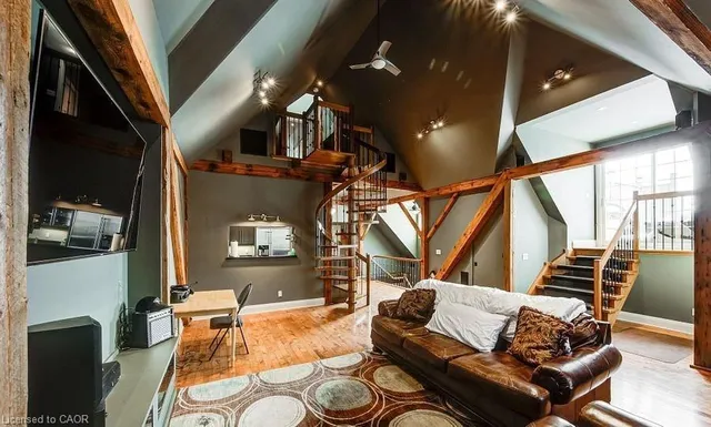 81 Broadway St #Unit 11, Woodstock 4