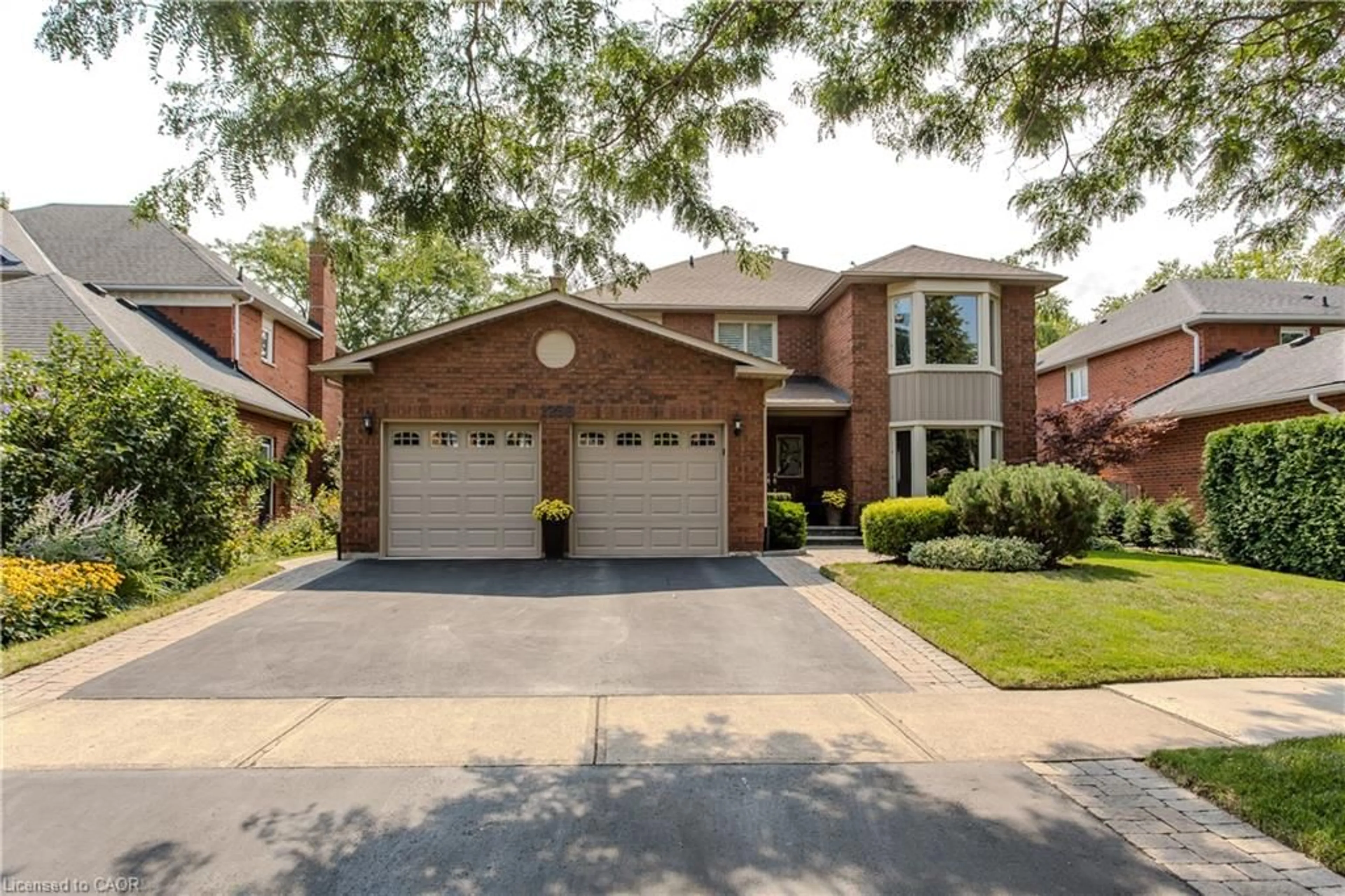 Home with brick exterior material, street for 1238 Sable Dr, Burlington Ontario L7S 2J6