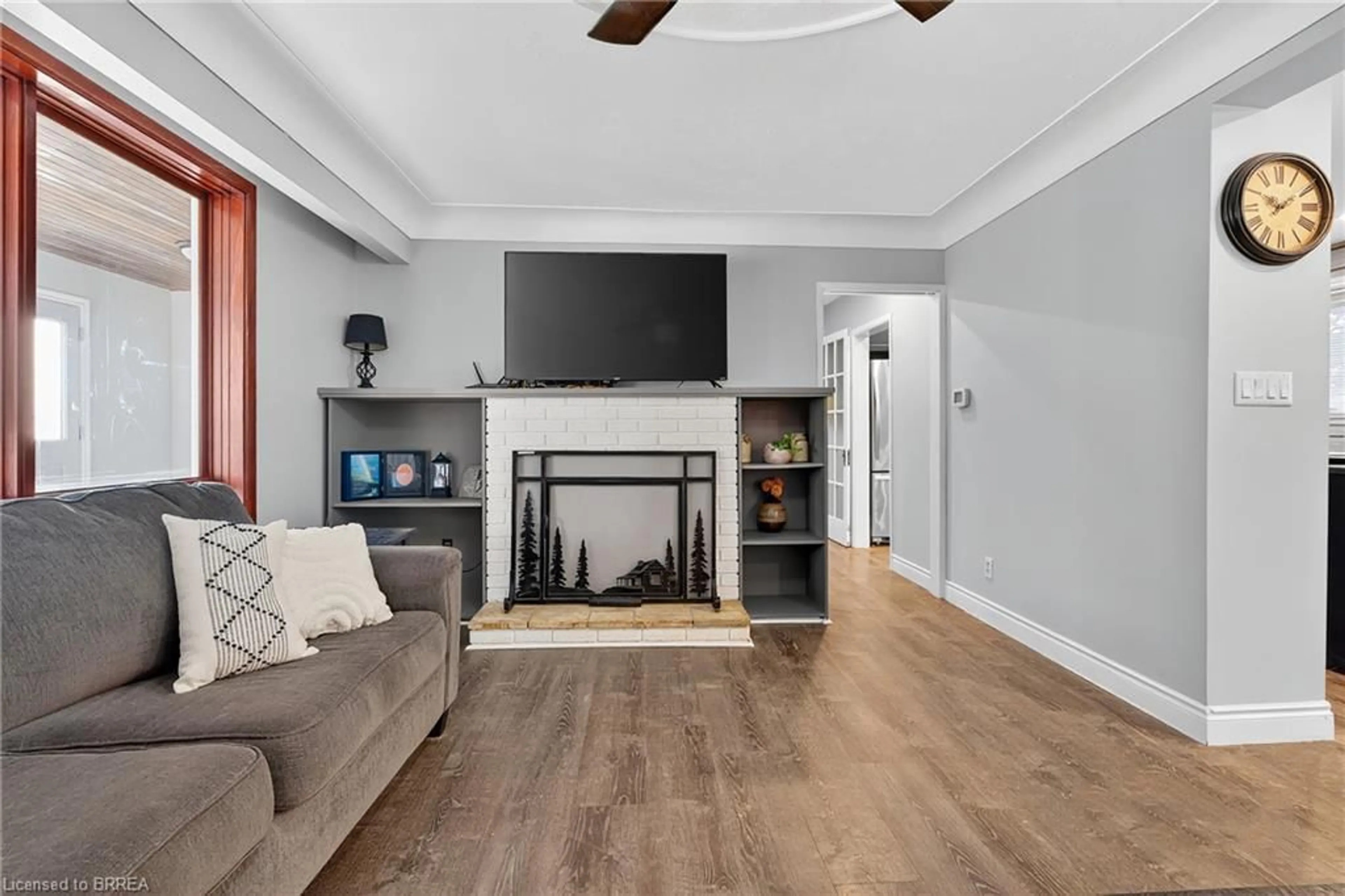 Living room with furniture, unknown for 312 Old Guelph Rd, Dundas Ontario L9H 5W4