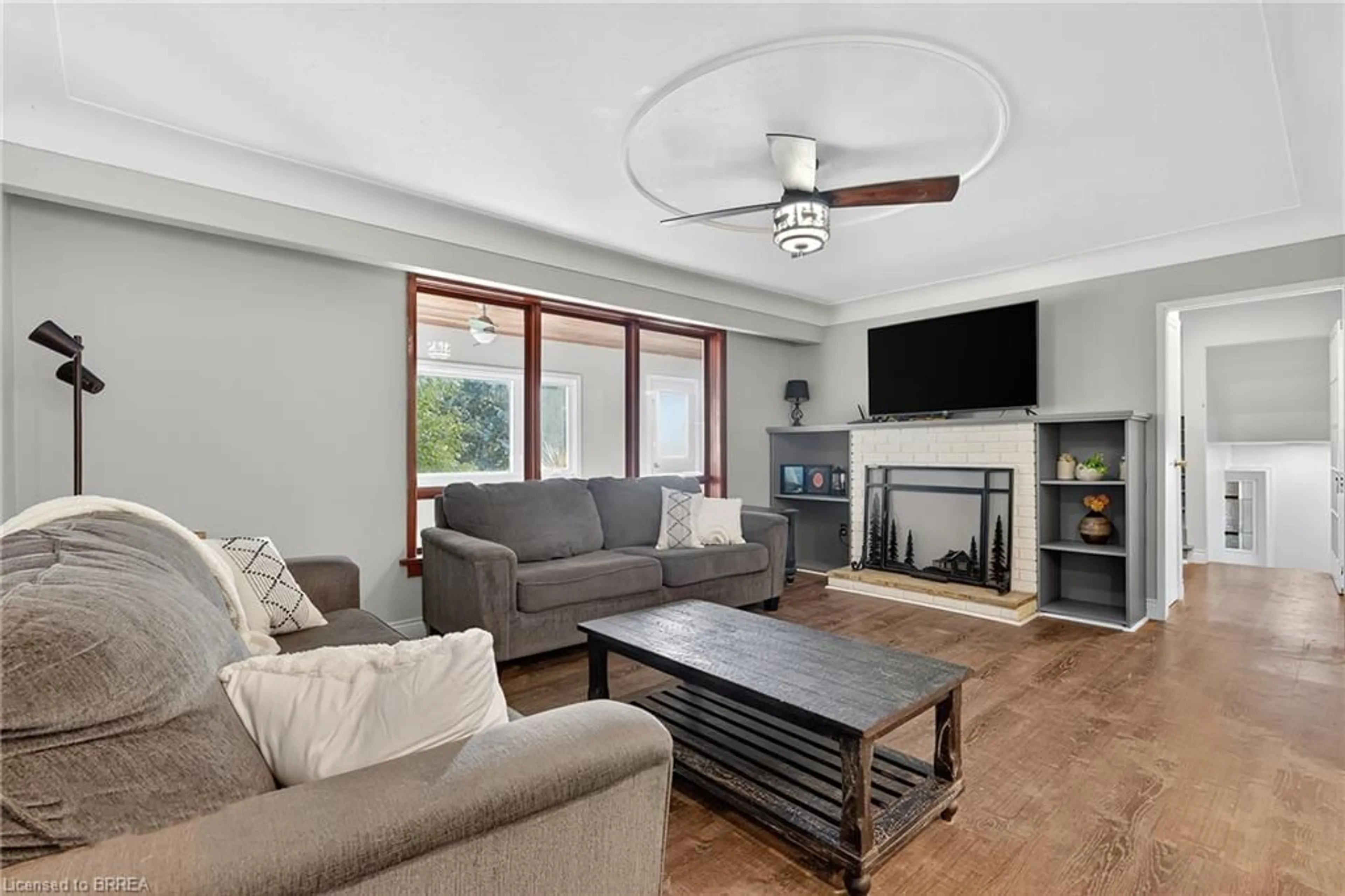 Living room with furniture, unknown for 312 Old Guelph Rd, Dundas Ontario L9H 5W4