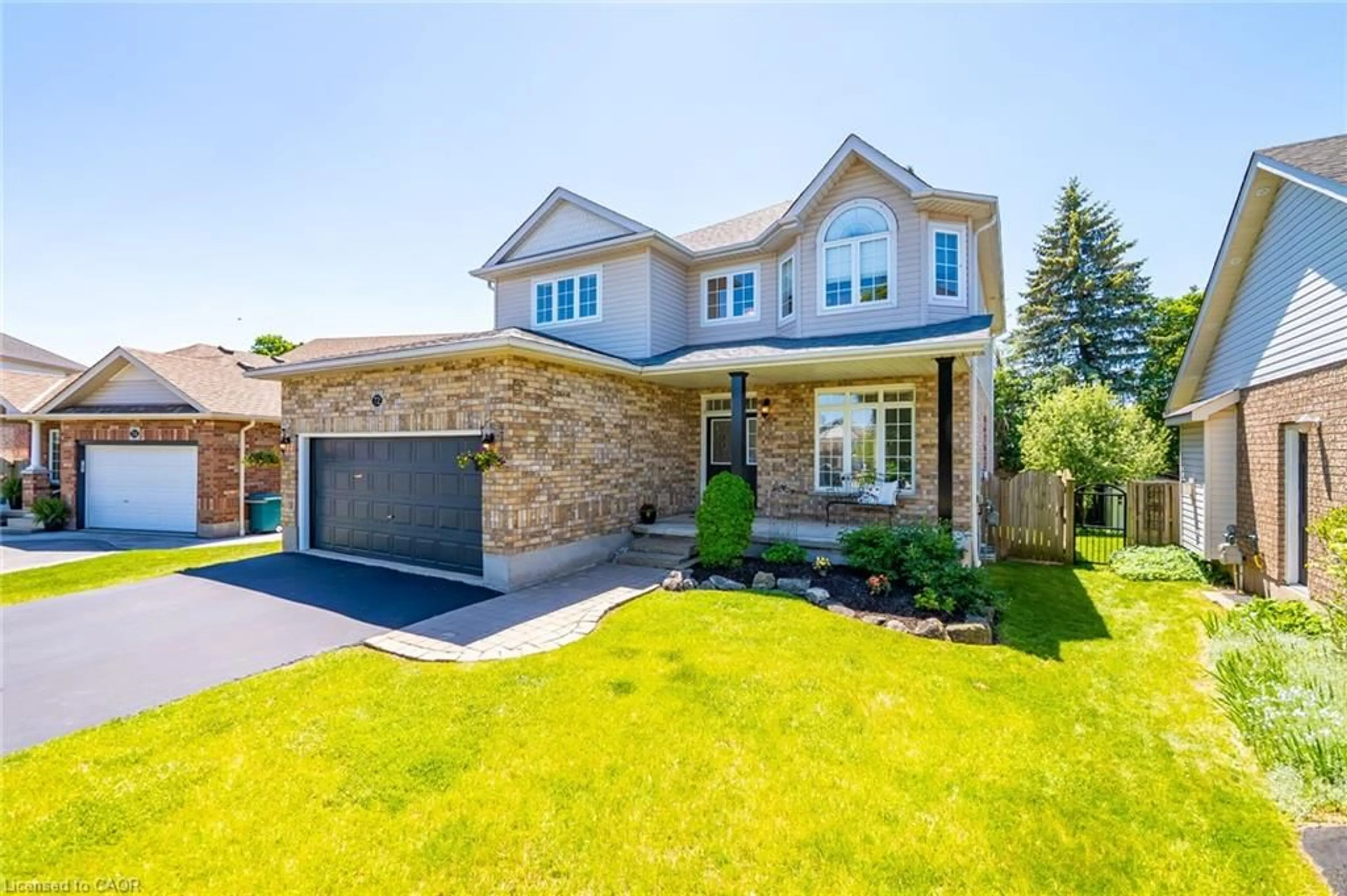 Home with brick exterior material, street for 72 Beardmore Cres, Acton Ontario L7J 2Z1