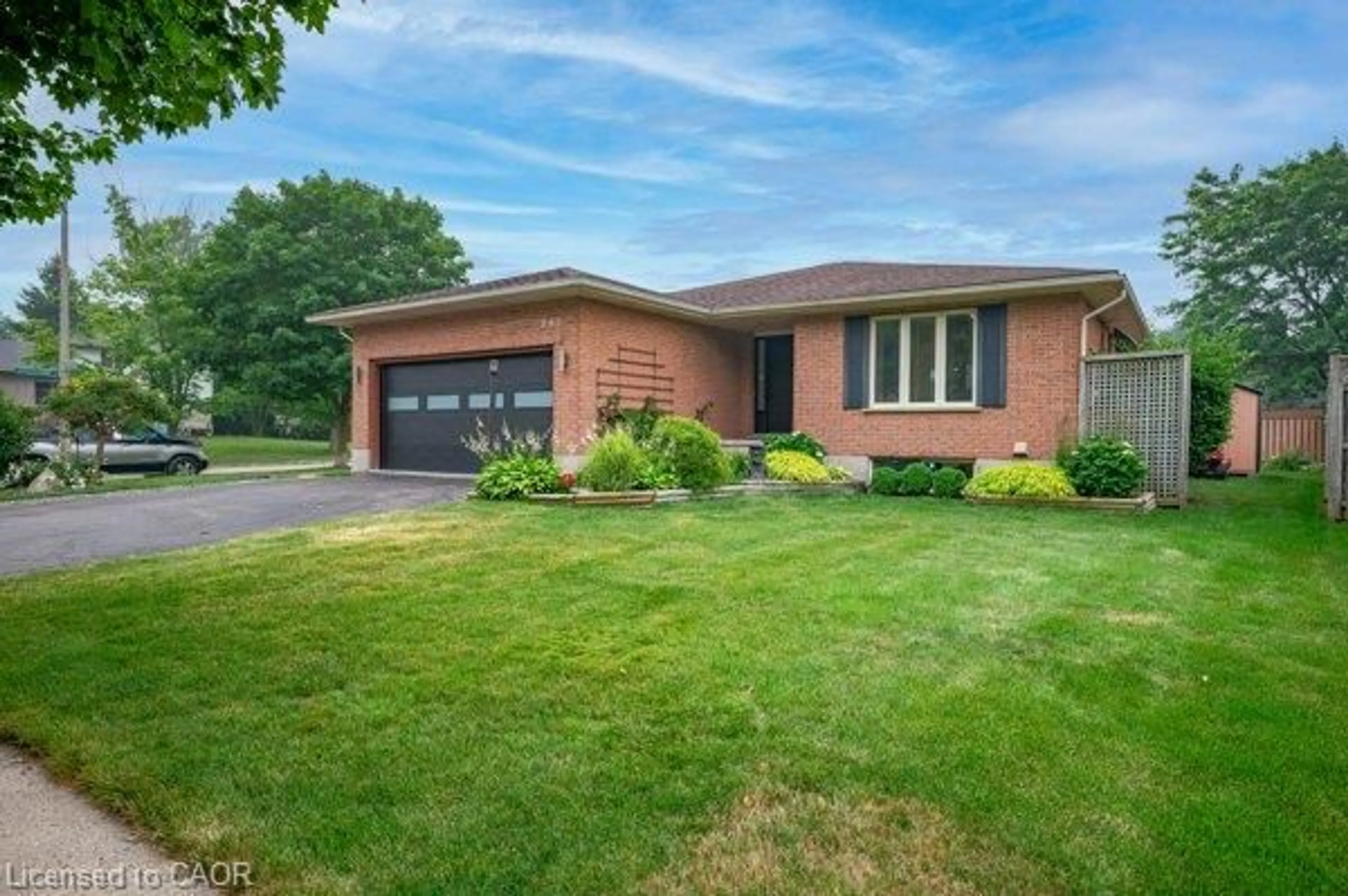 Home with brick exterior material, street for 363 Twinflower Cres, Waterloo Ontario N2V 1X2
