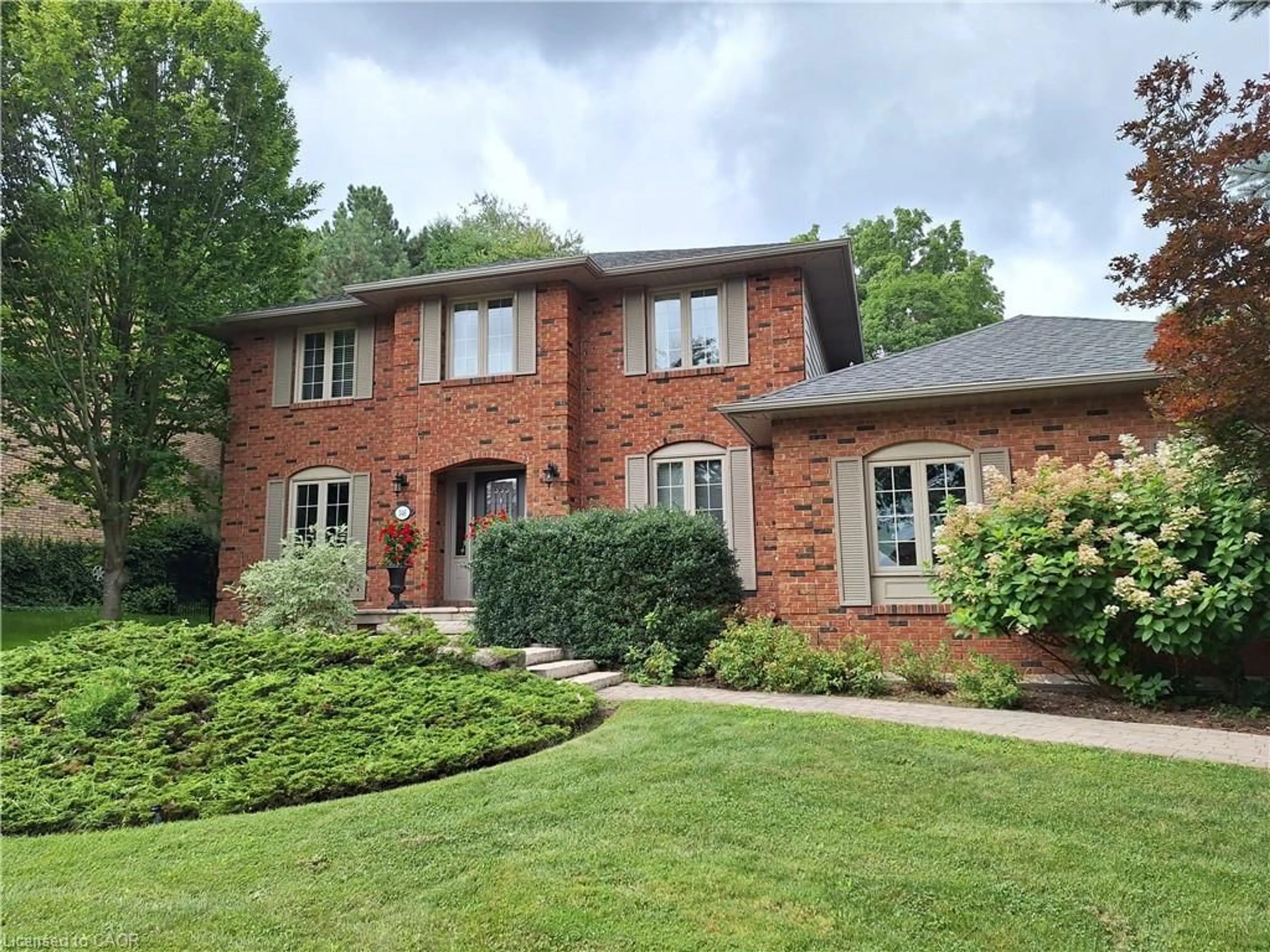 Home with brick exterior material, street for 346 Brookview Crt, Ancaster Ontario L9G 4C2