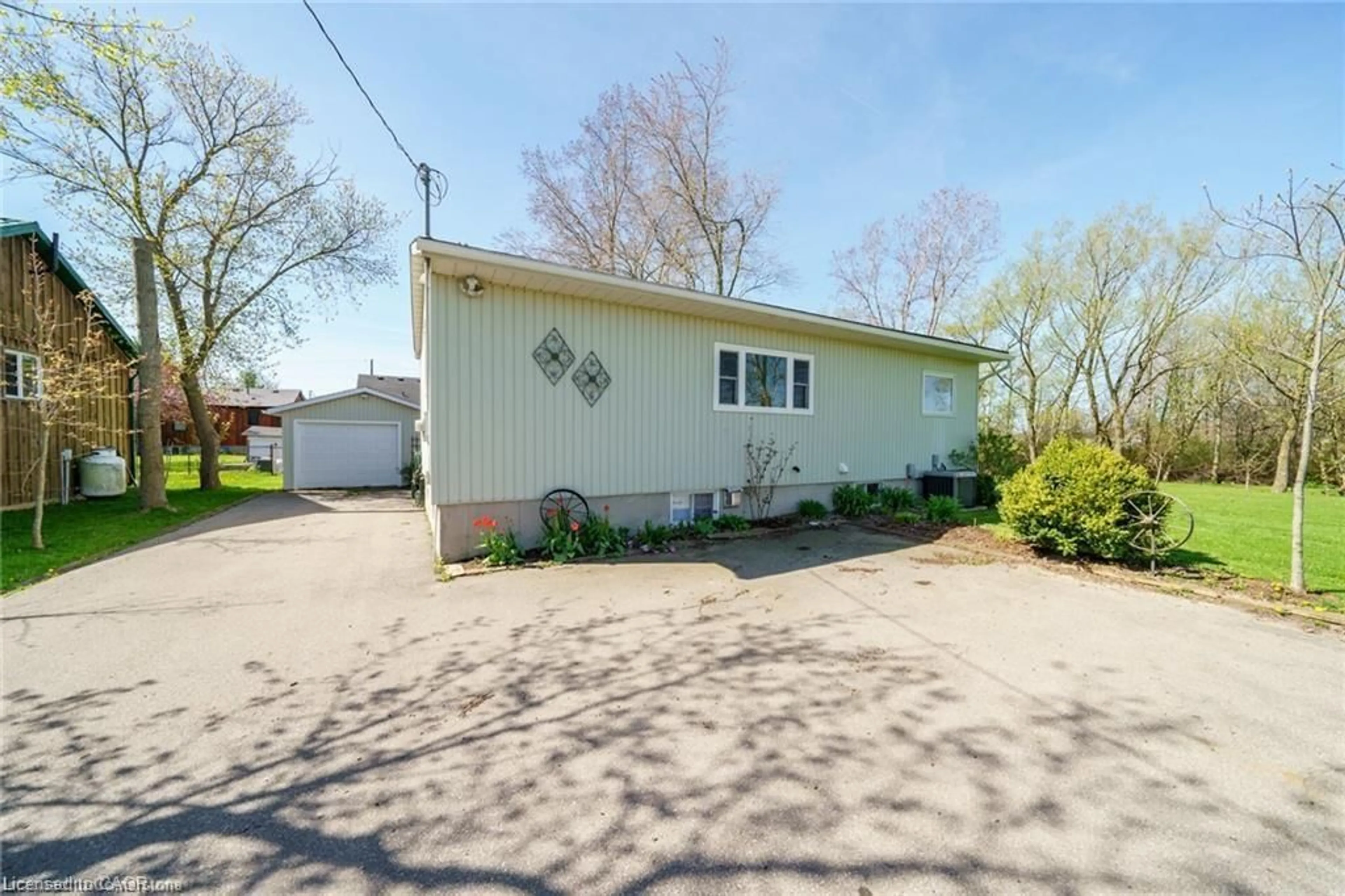 Unknown for 2970 Lakeshore Rd, Dunnville Ontario N1A 2W8