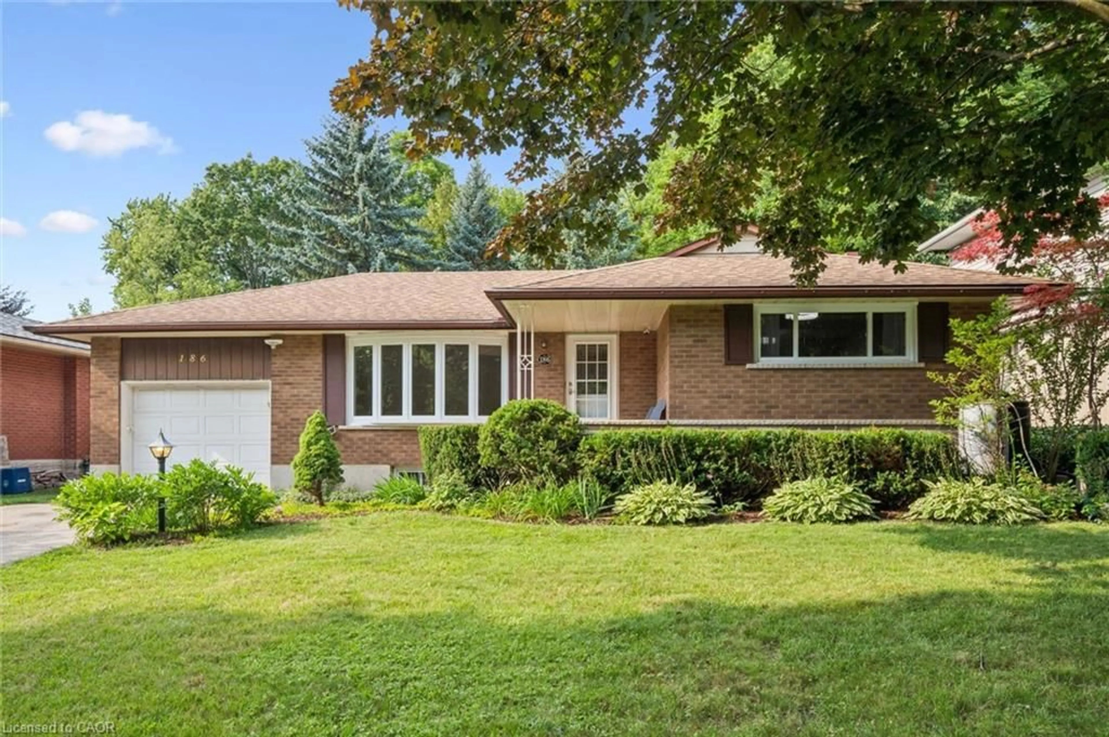 Home with brick exterior material, street for 186 Marshall St, Waterloo Ontario N2J 2V1