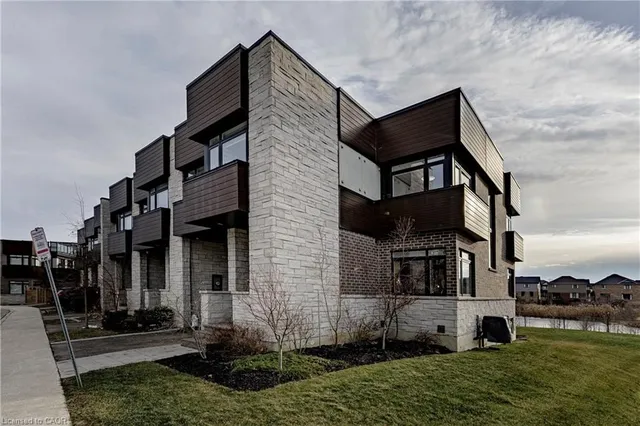 35 Midhurst Hts #1, Hamilton 2