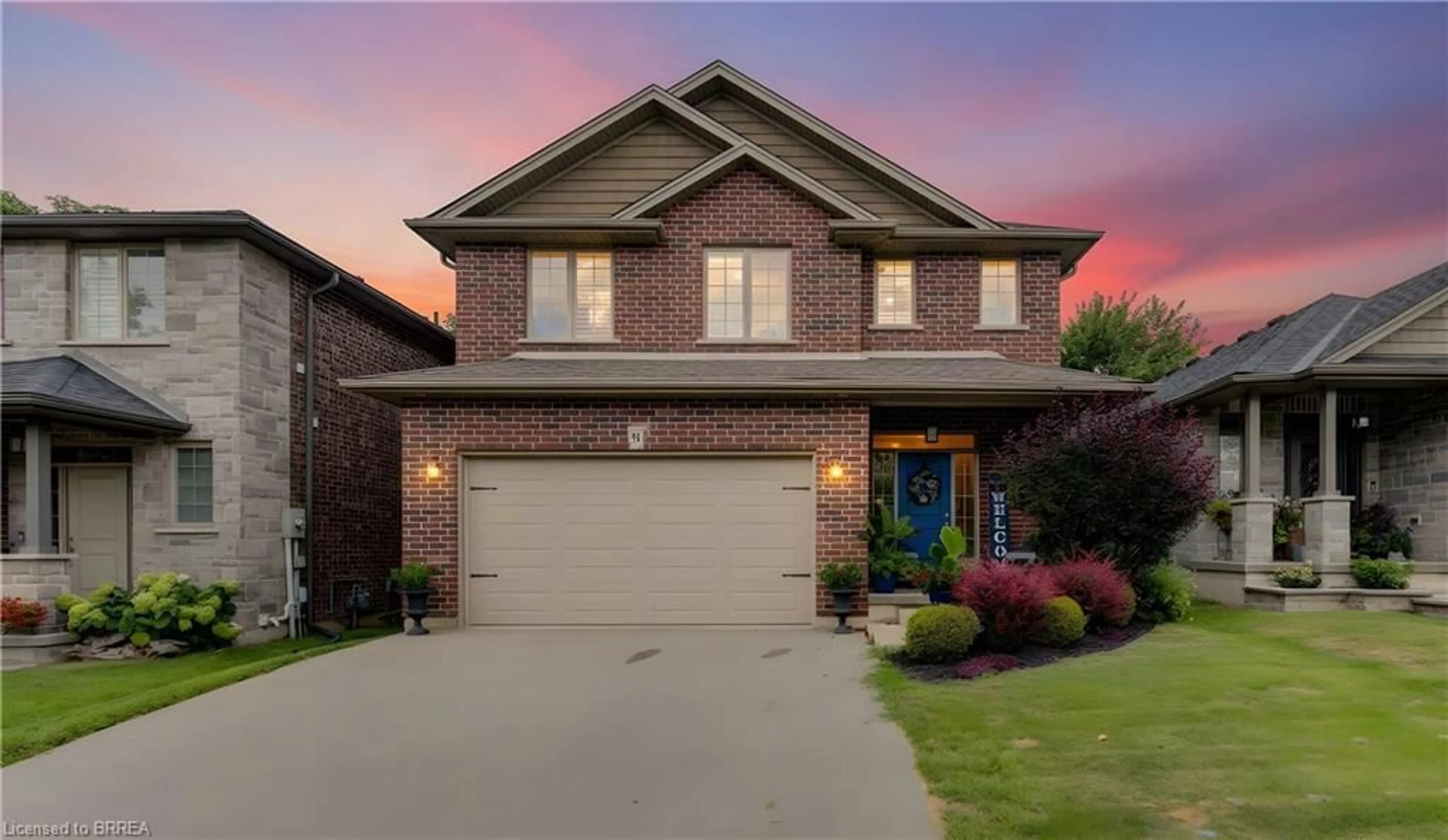 Home with brick exterior material, street for 31 Hampton St, Paris Ontario N3L 0C8