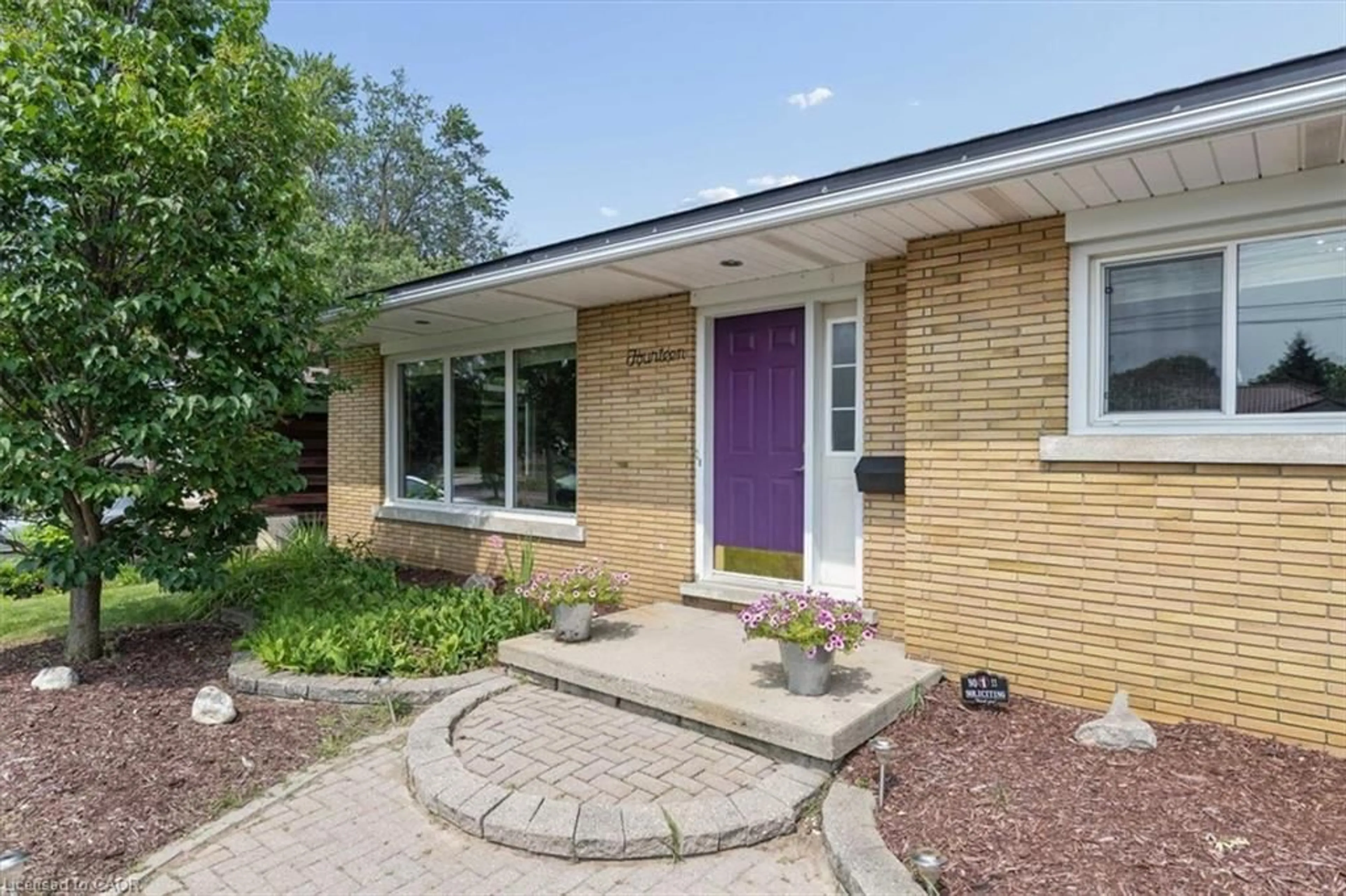 Home with brick exterior material, street for 14 Cambridge Ave, Kitchener Ontario N2B 1N4