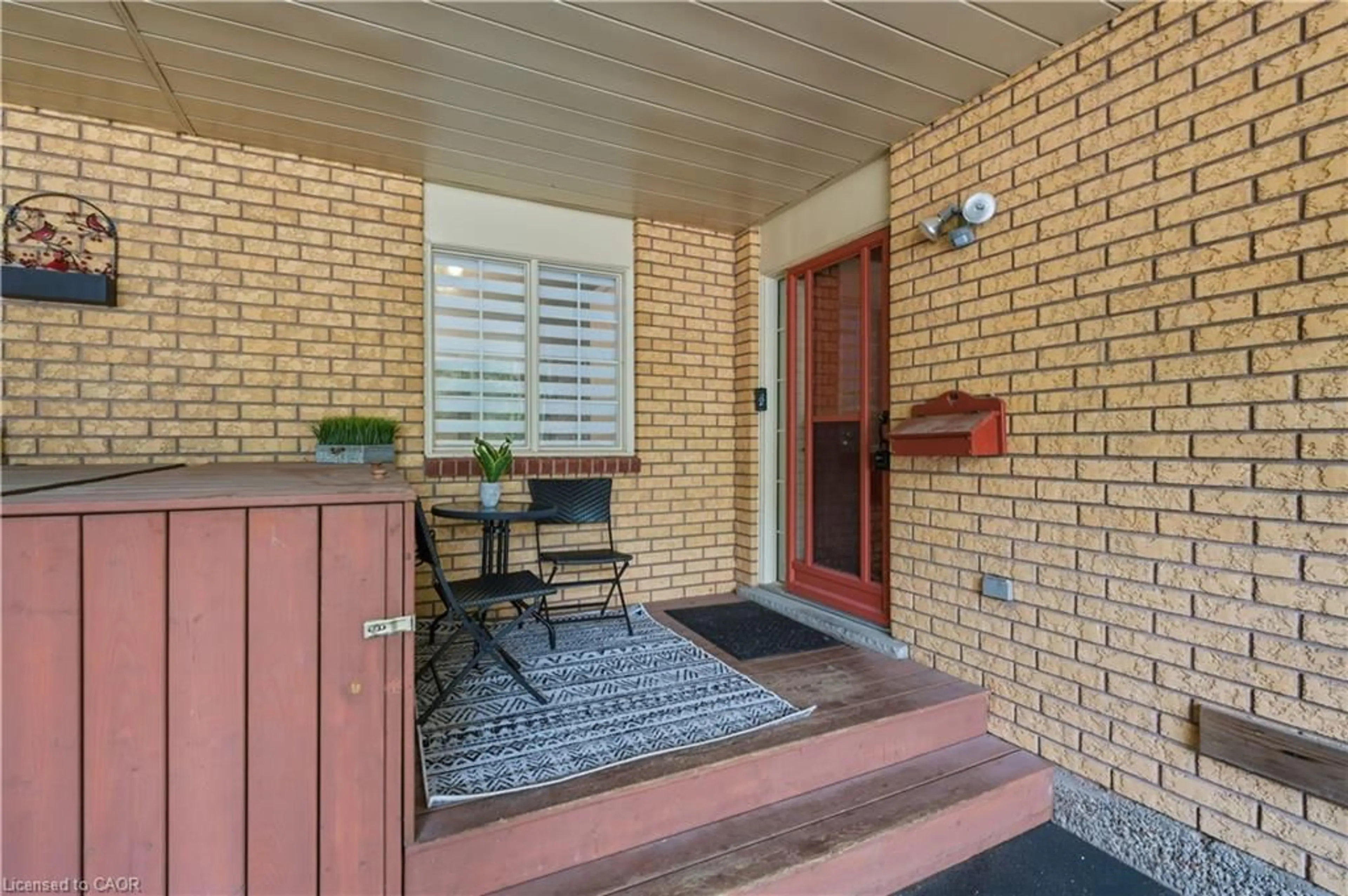 Patio, street for 31 Galileo Blvd, Brantford Ontario N3R 7Y3