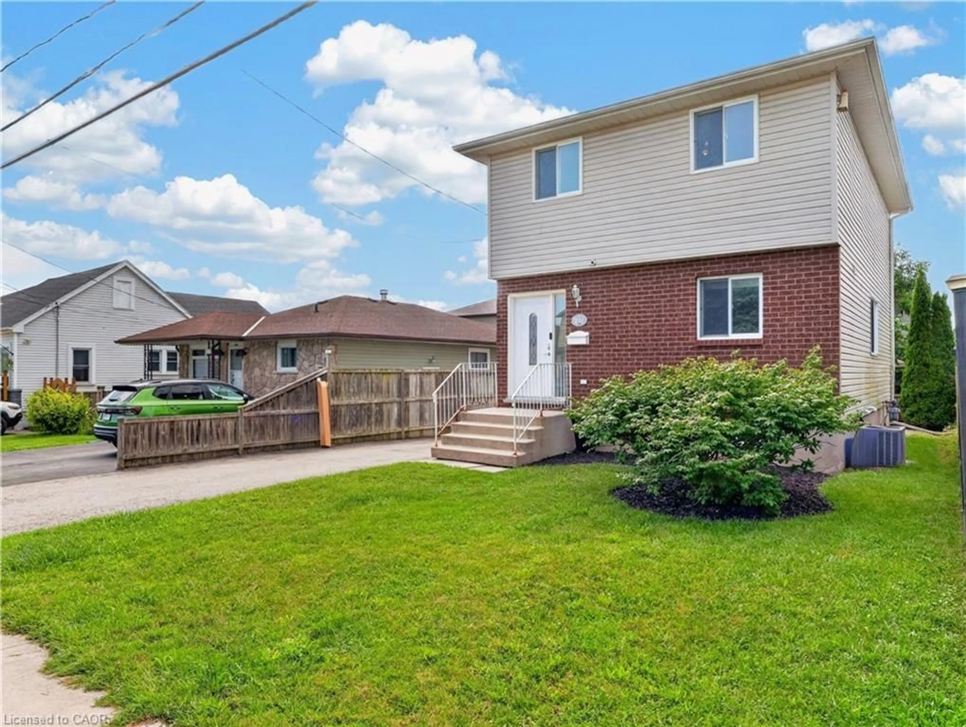 Unknown for 211 Morton St, Thorold Ontario L2V 1C8
