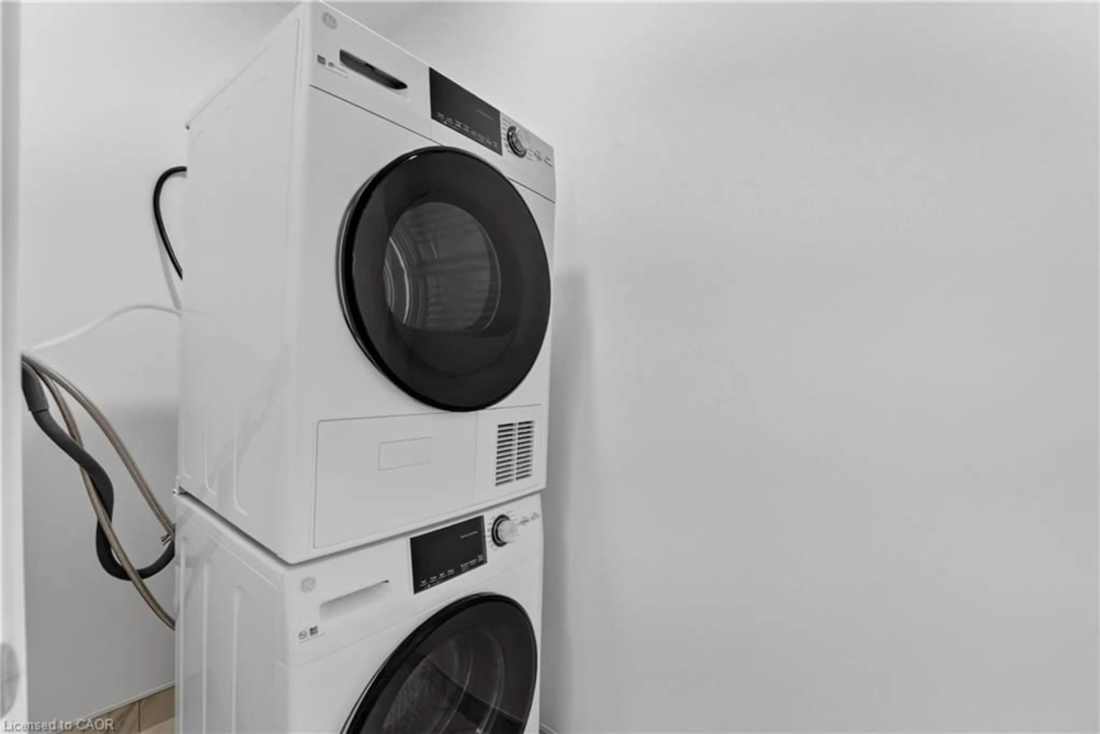 Laundry room for 461 Green Rd #427, Stoney Creek Ontario L8E 0L5