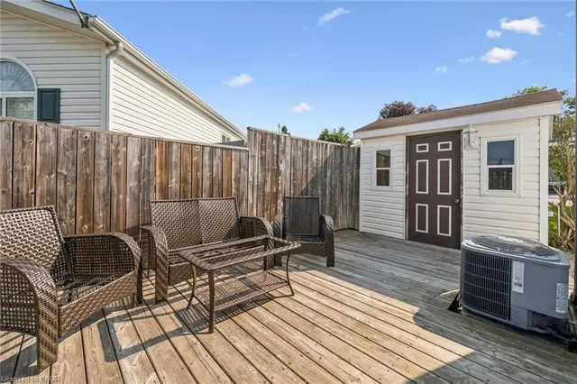 21 Trillium Beach Dr, Puslinch 4