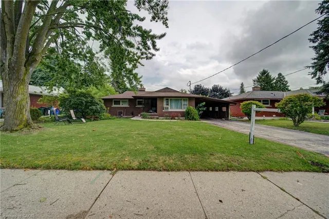 189 Gatewood Rd, Kitchener 4