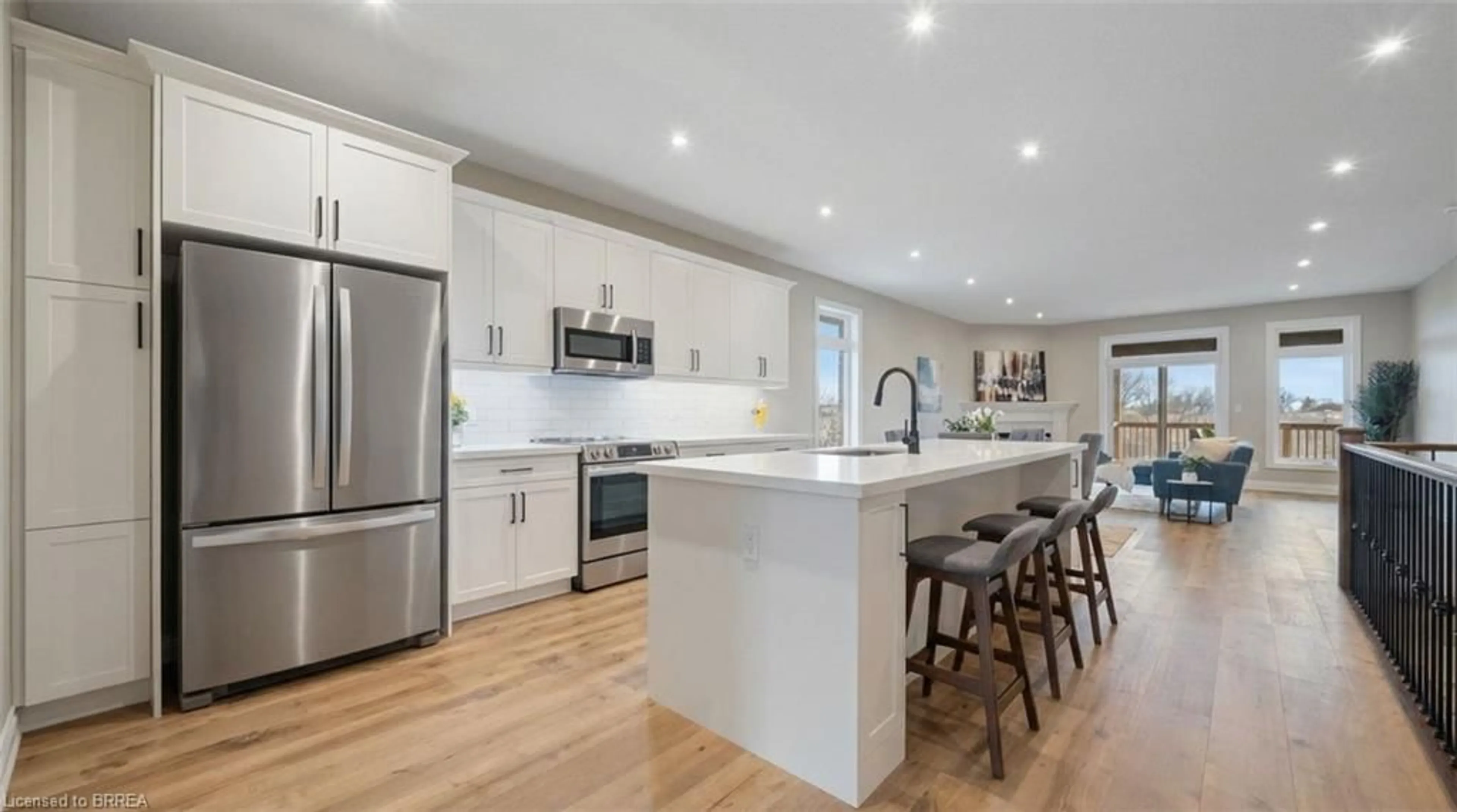 Open concept kitchen, unknown for 147 Craddock Blvd, Jarvis Ontario N0A 1J0