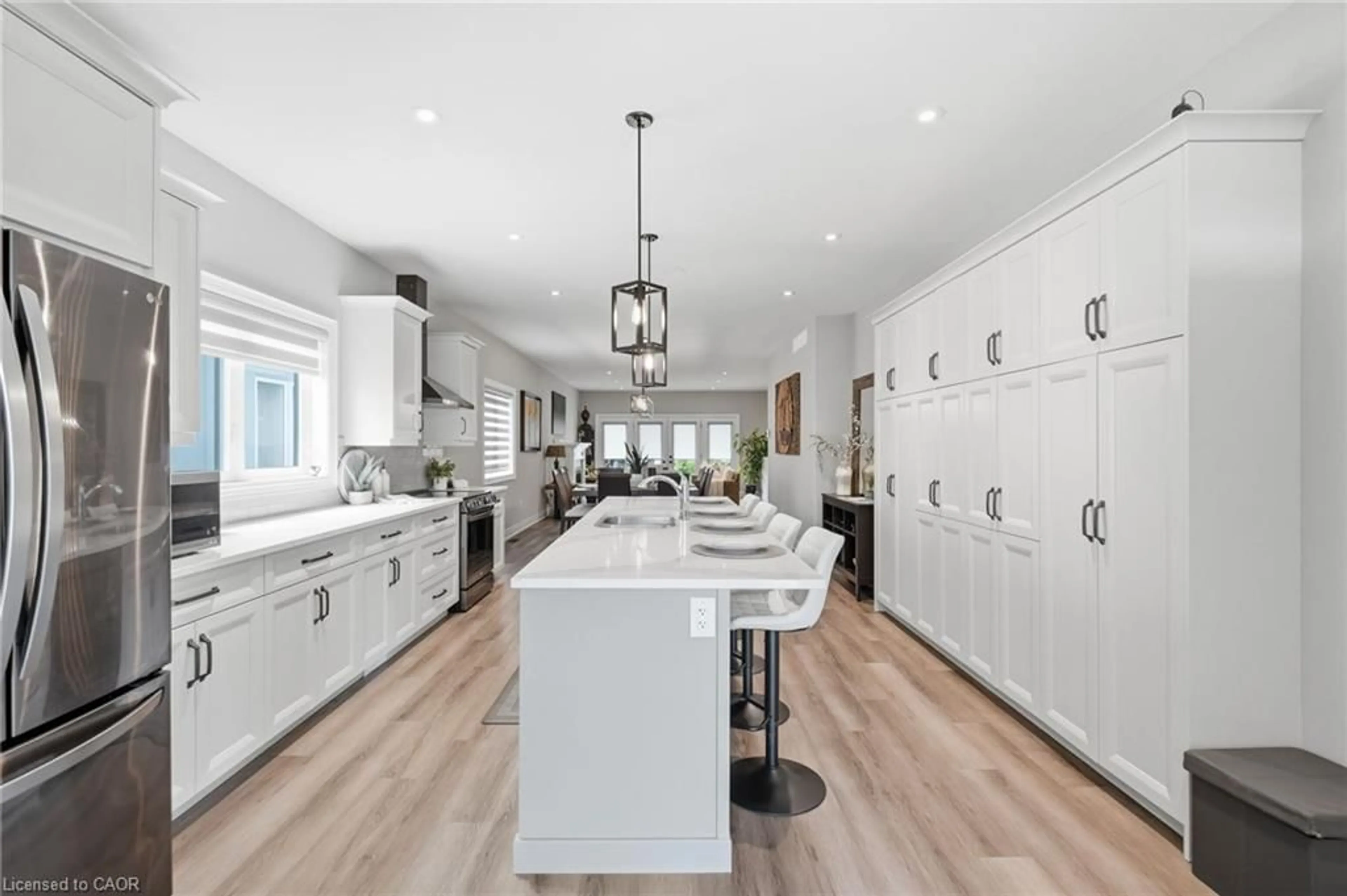 Contemporary kitchen, ceramic/tile floor for 25 Sunrise Crt, Ridgeway Ontario L0S 1N0