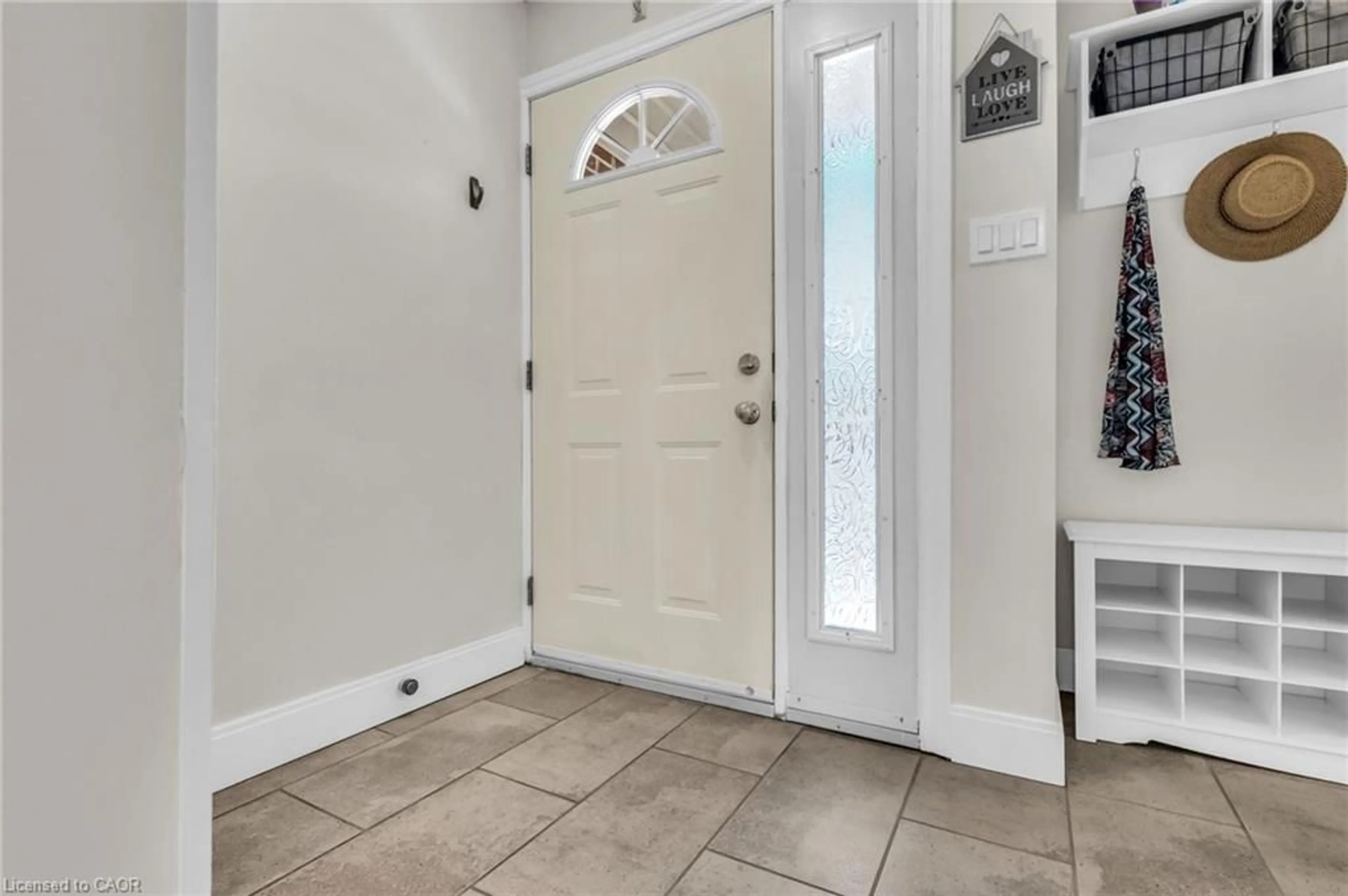 Indoor entryway for 49 Rhonda Rd #70, Guelph Ontario N1H 7A4
