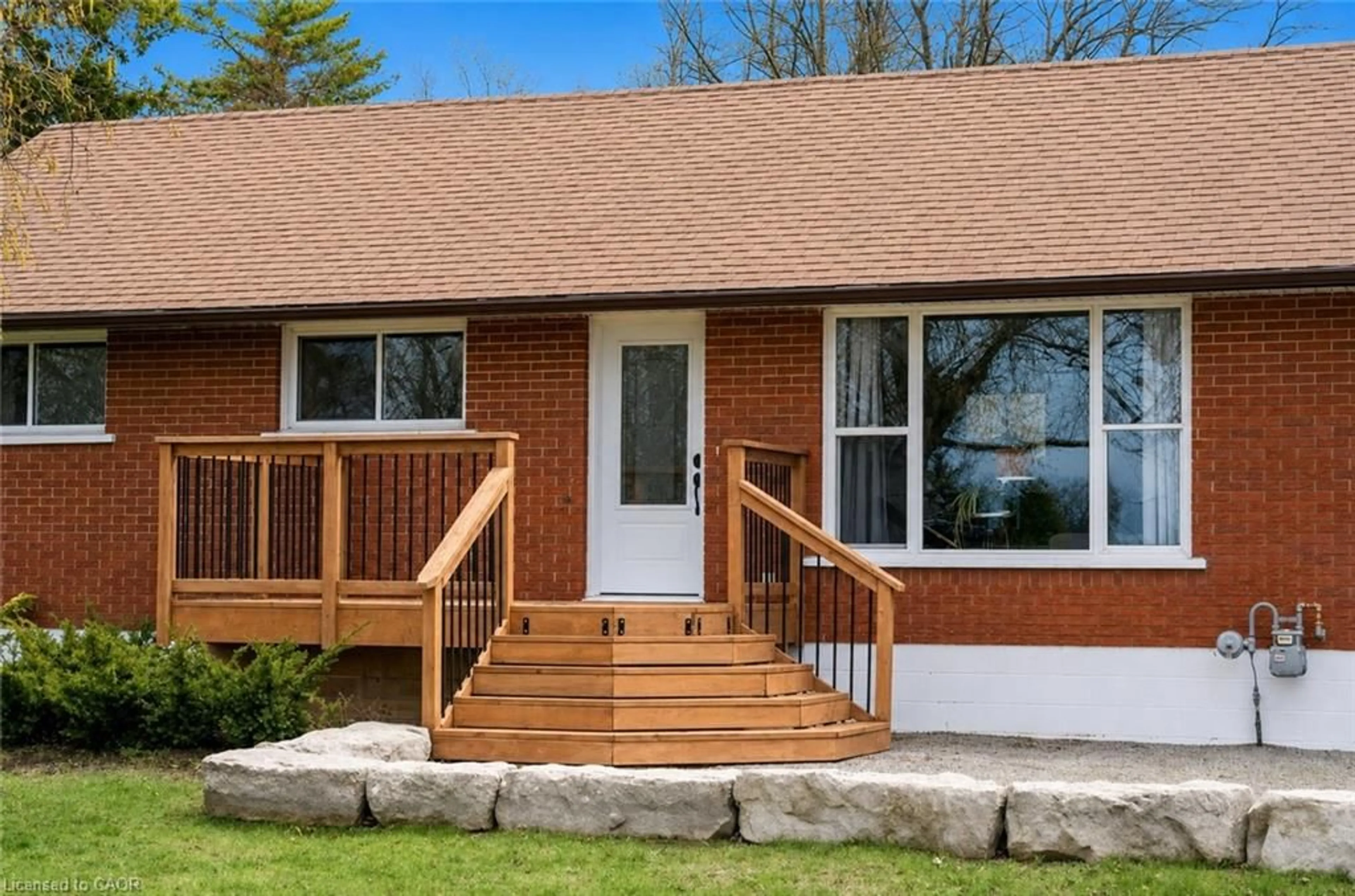 Home with vinyl exterior material, street for 1246 Forestry Farm Rd, Simcoe Ontario N3Y 4K1