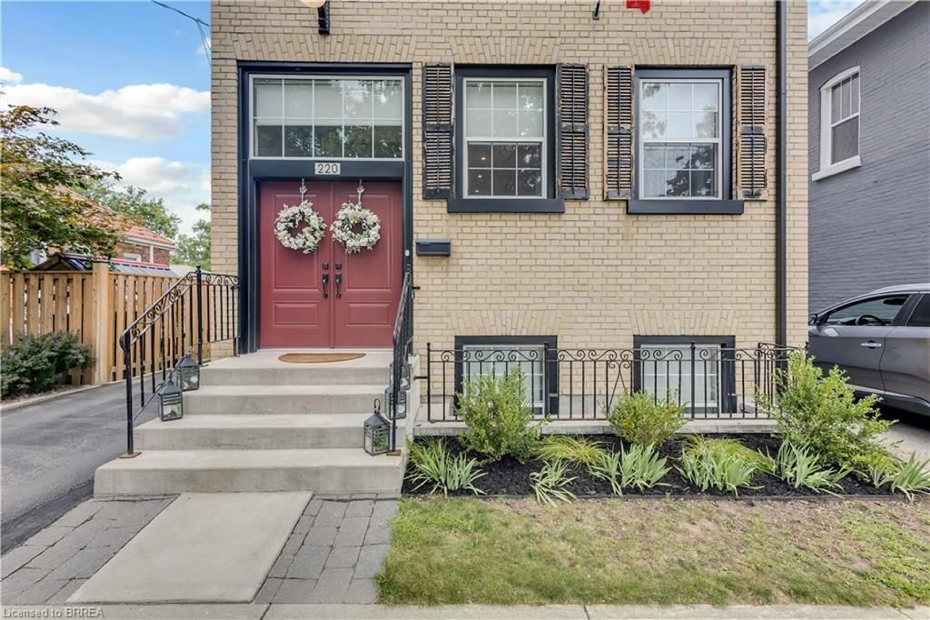 Home with brick exterior material, street for 220 Sheridan St, Brantford Ontario N3S 4R1