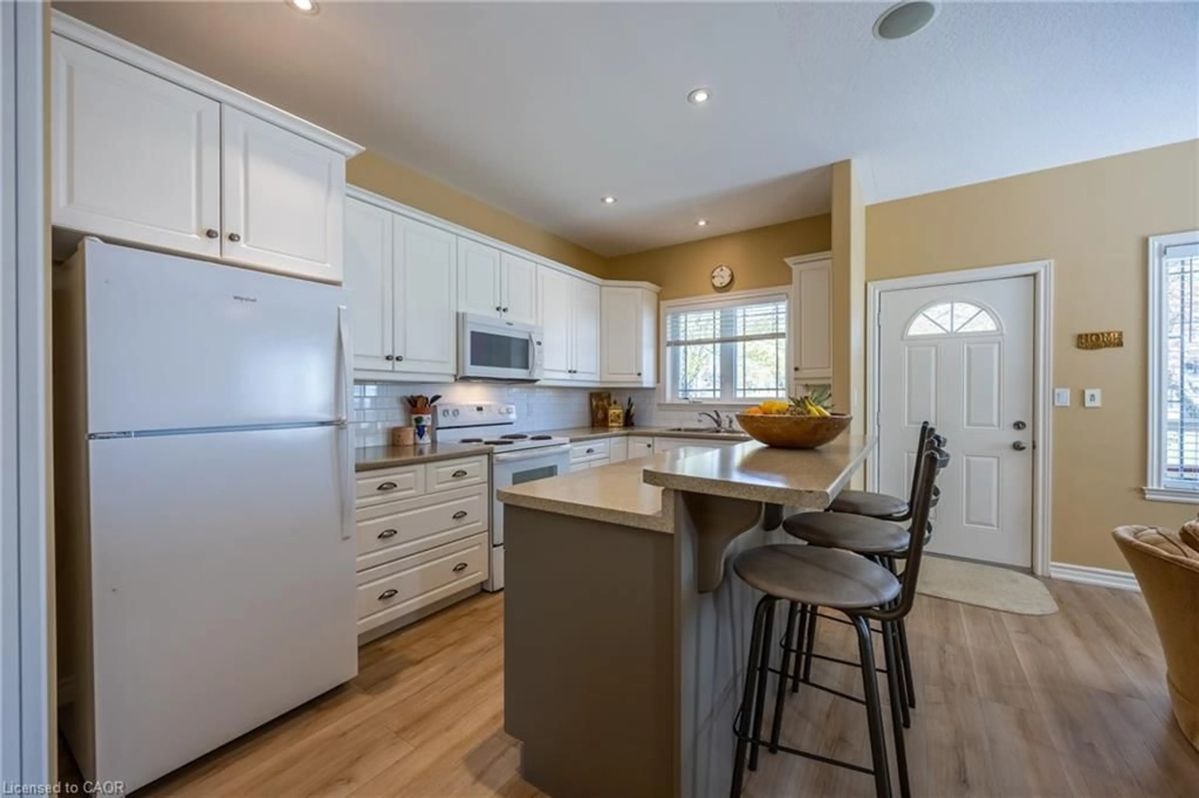 Open concept kitchen, unknown for 6 Reserve St, Turkey Point Ontario N0E 1T0