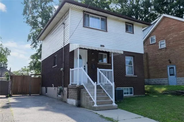 57 East 31st St, Hamilton 2