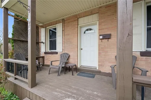 27 Roseview Ave, Cambridge 5