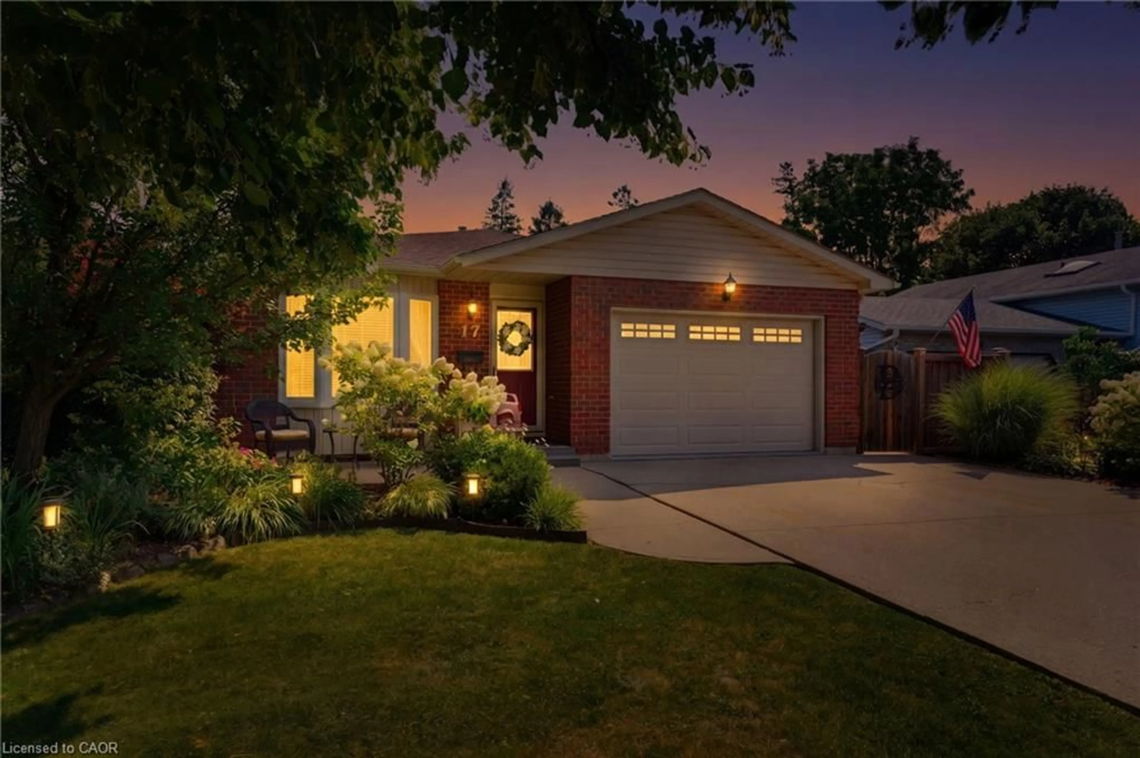Home with brick exterior material, street for 17 Buchanan Dr, Caledonia Ontario N3W 1H1