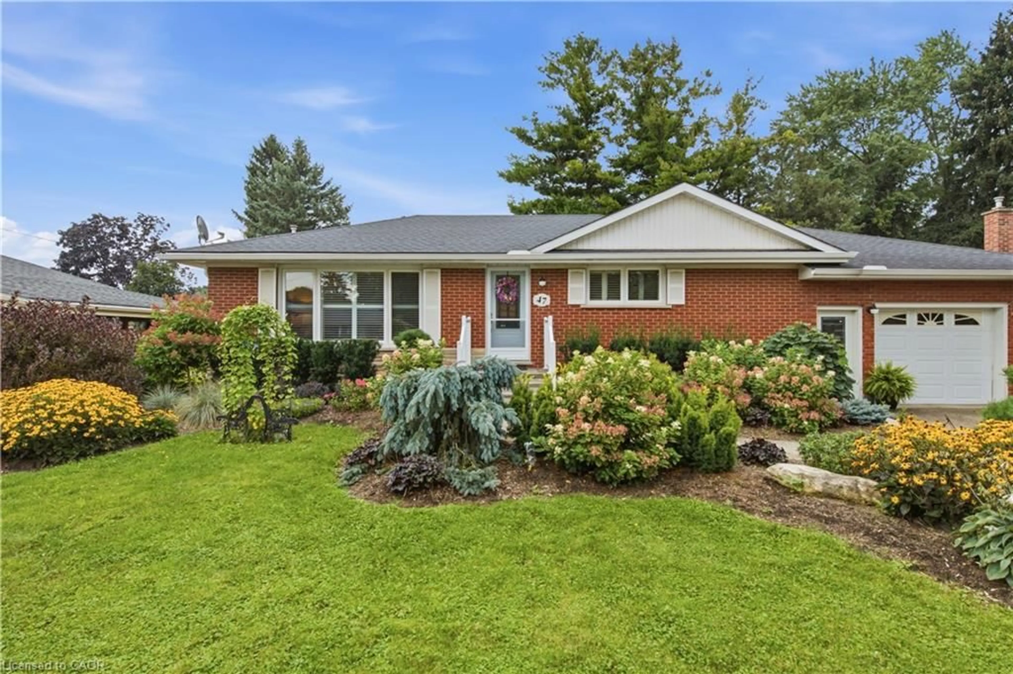 Home with brick exterior material, street for 47 Kensington Ave, Brantford Ontario N3R 3N9