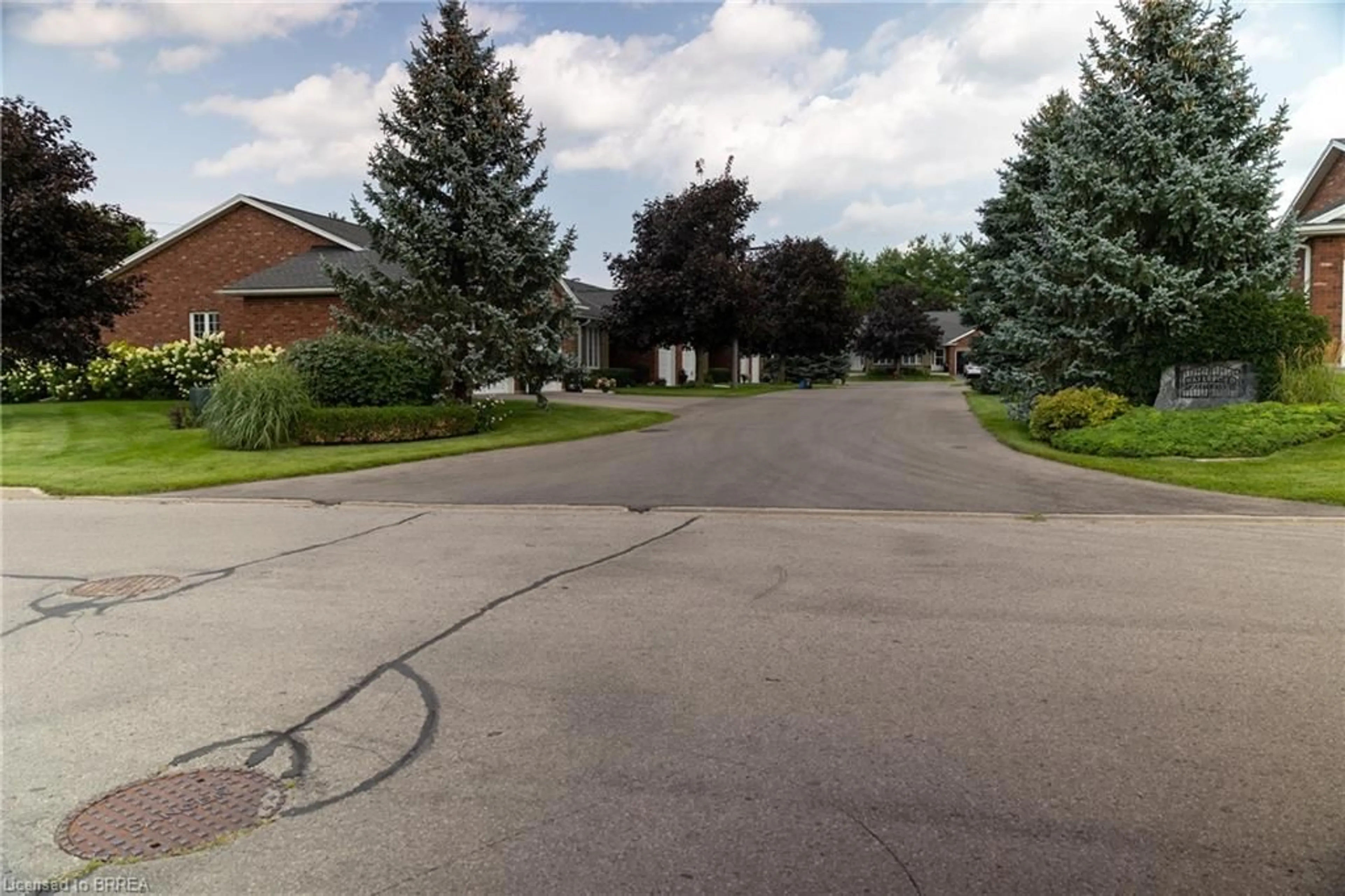 Blurry image for 5 Yin St #6, Waterford Ontario N0E 1Y0