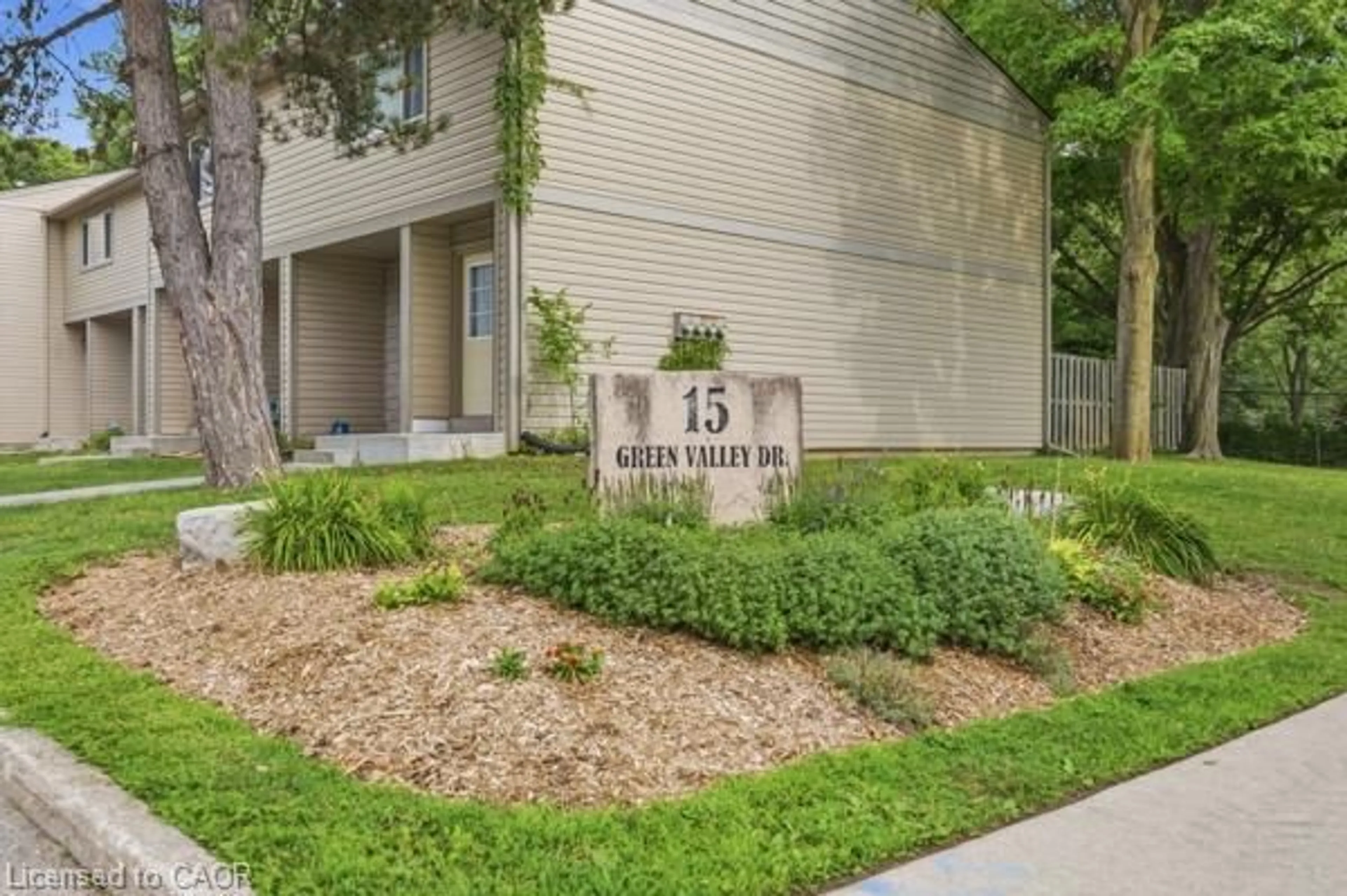 Unknown for 15 Green Valley Dr #41, Kitchener Ontario N2P 1K7