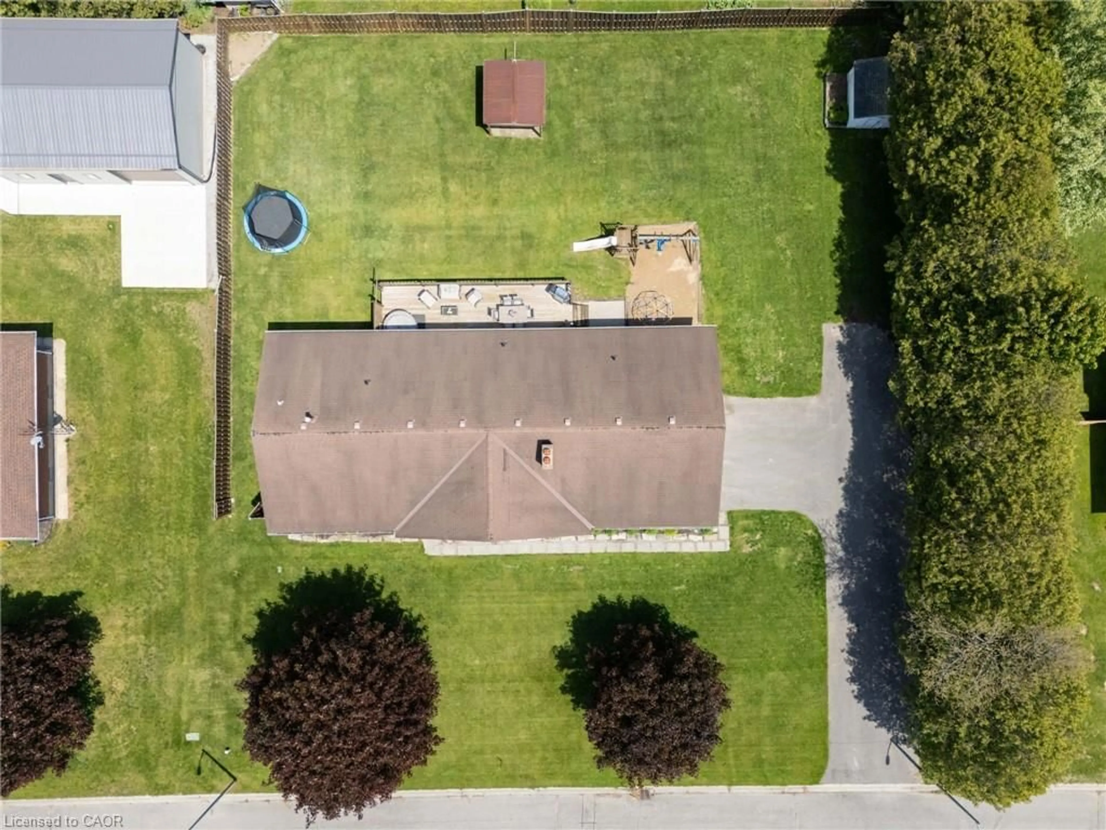 A pic from outside/outdoor area/front of a property/back of a property/a pic from drone, street for 8 Causyn Ave, Langton Ontario N0E 1G0