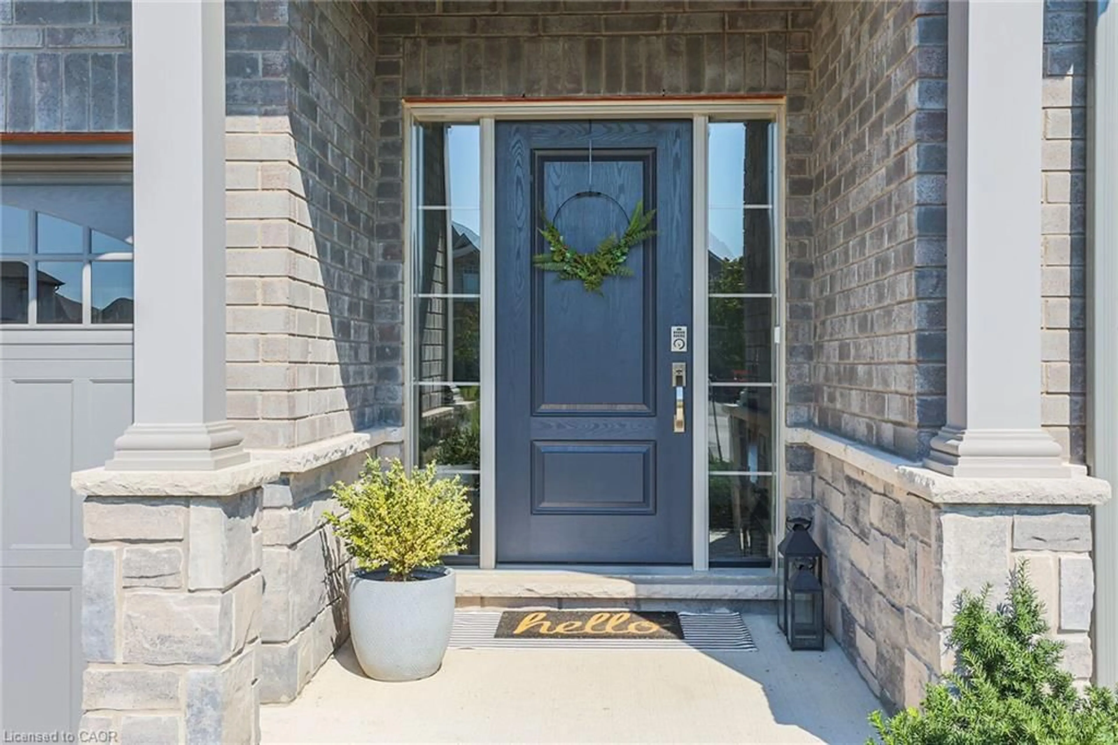 Indoor entryway for 3608 Carolinia Crt, Ridgeway Ontario L0S 1N0